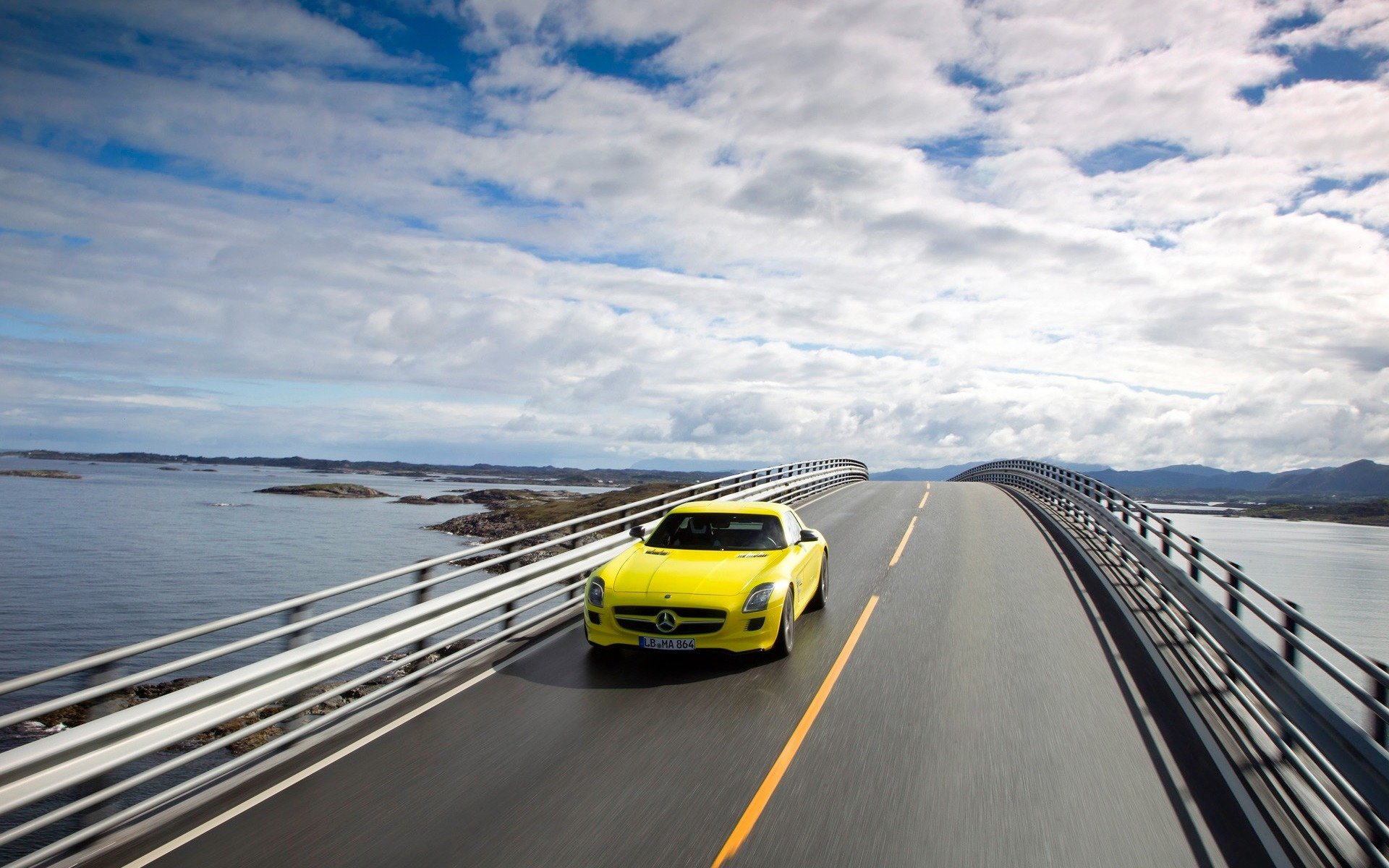 mercedes benz sls amg e-cell route nuages