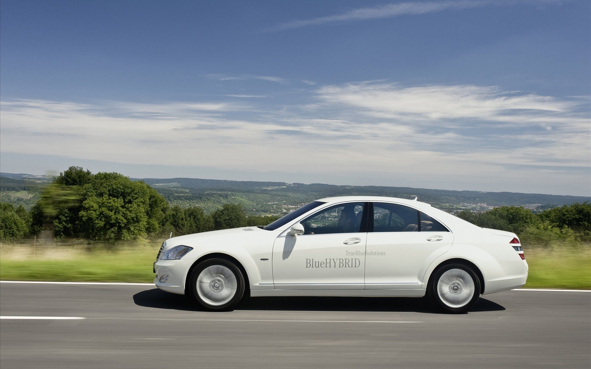 mercedes híbrido blanco