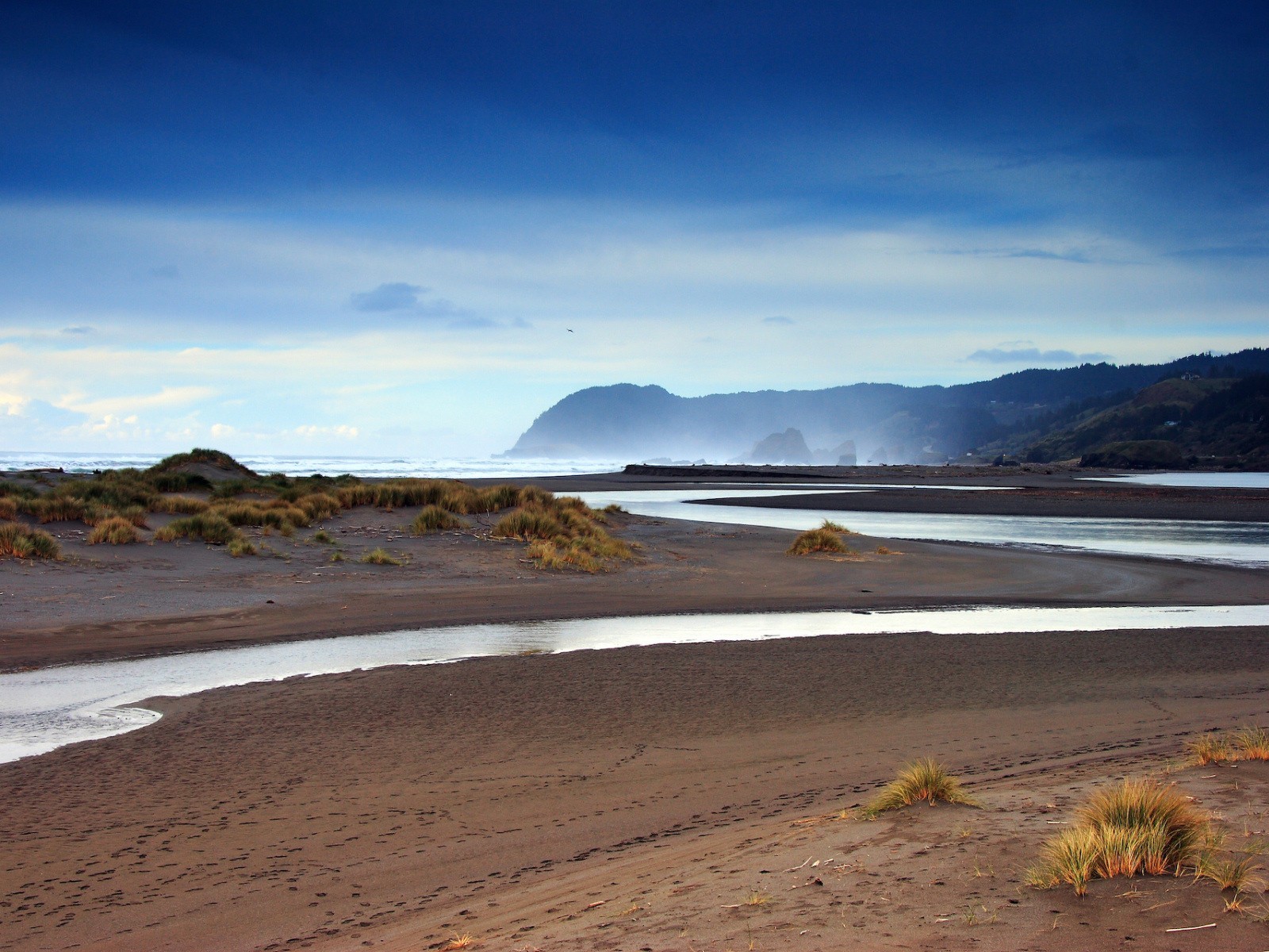 ruisseau sable rivage