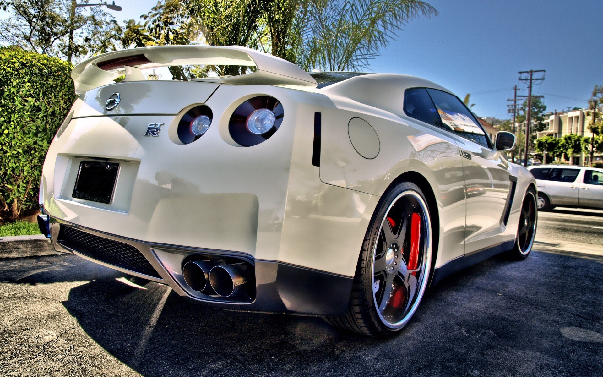 nissan hdr arrière