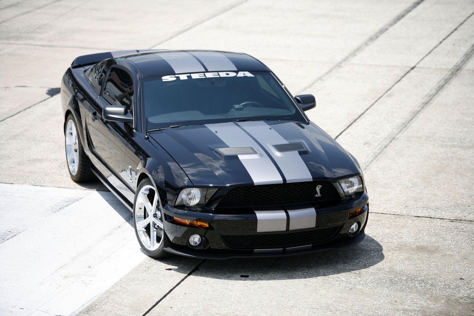 mustang shelby gt500 paski czarny