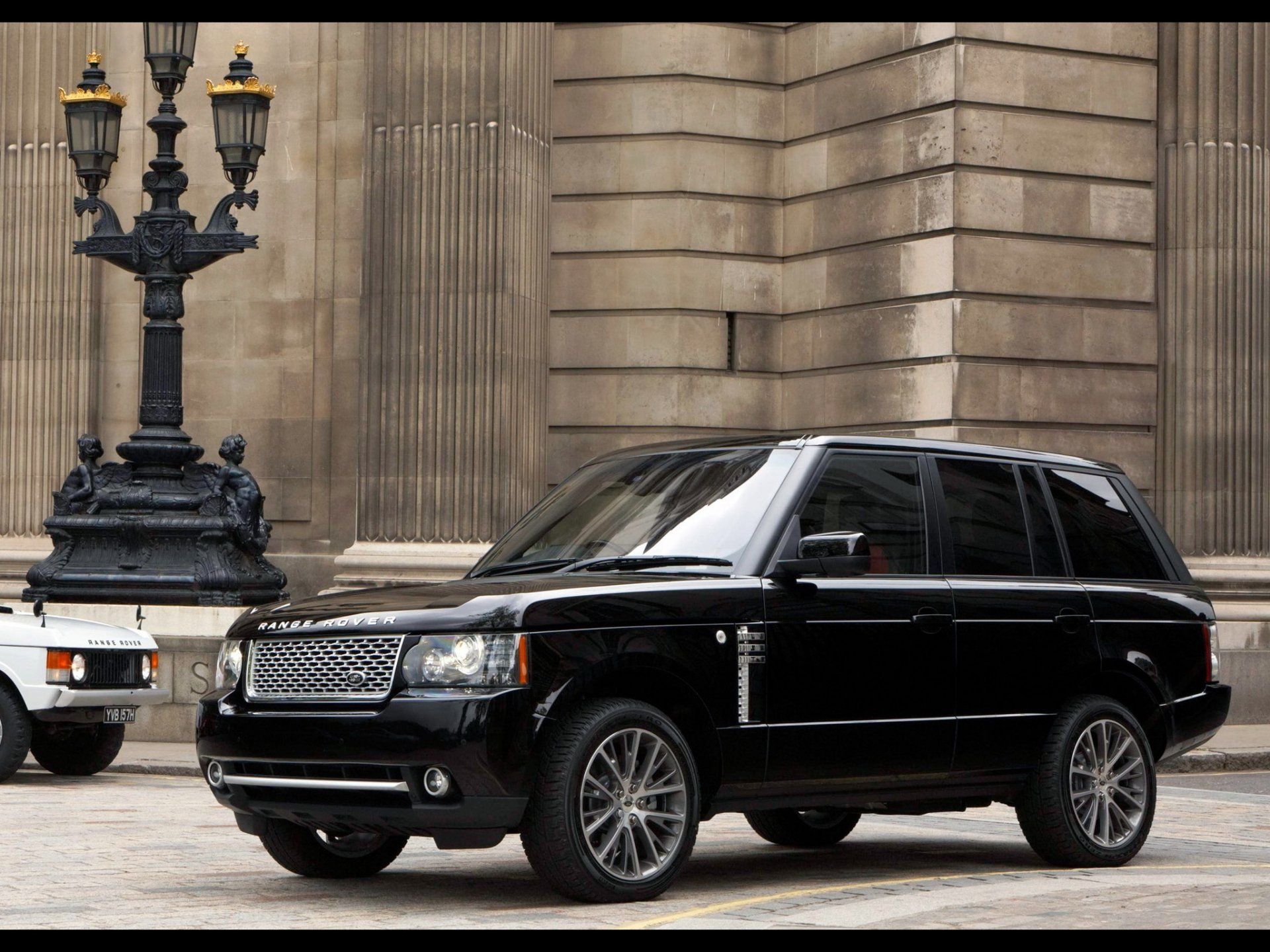 range rover autobiograph noir