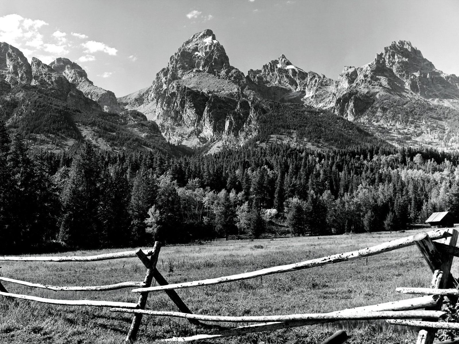 montagne wyoming in bianco e nero