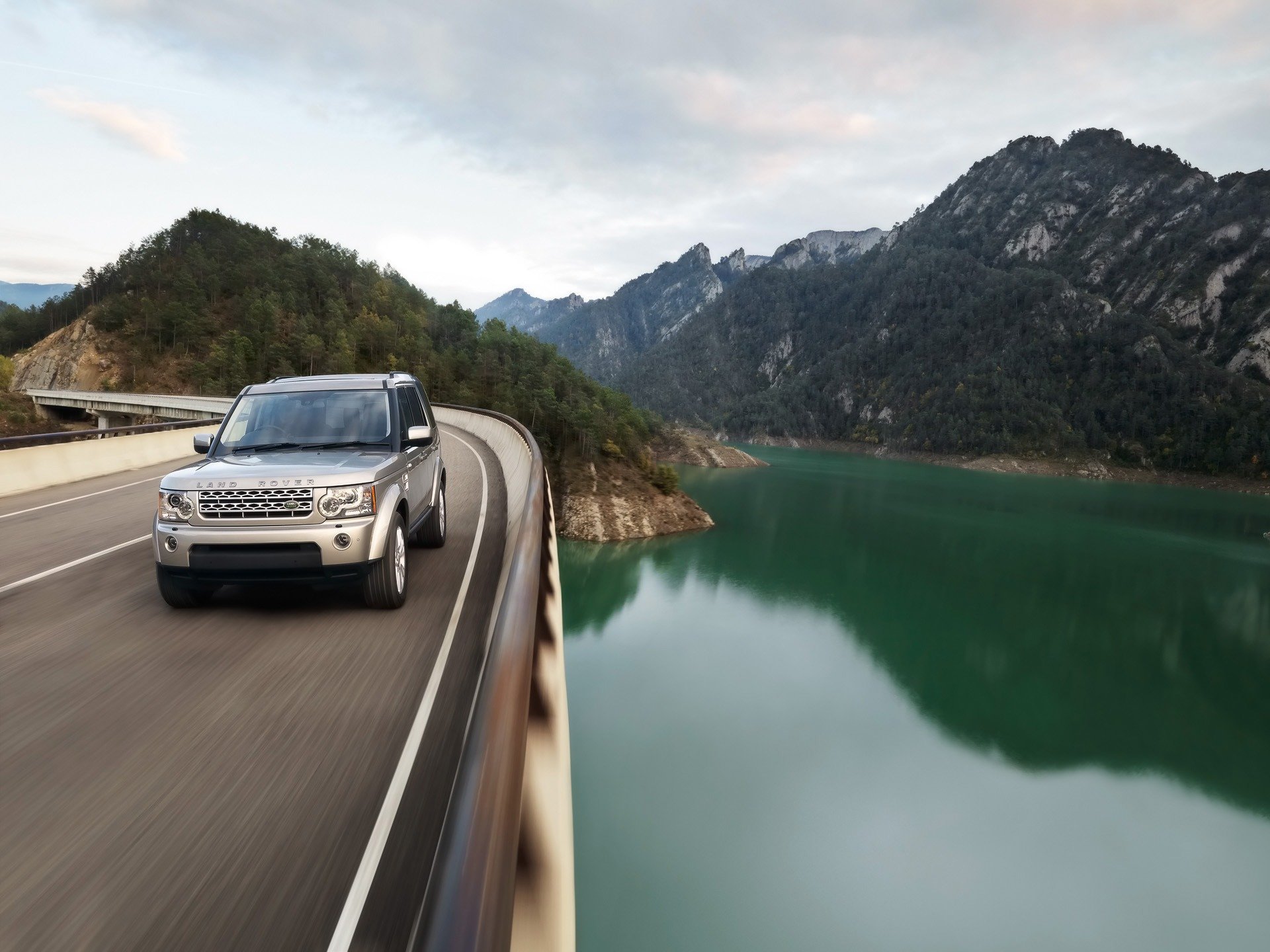 land rover découverte