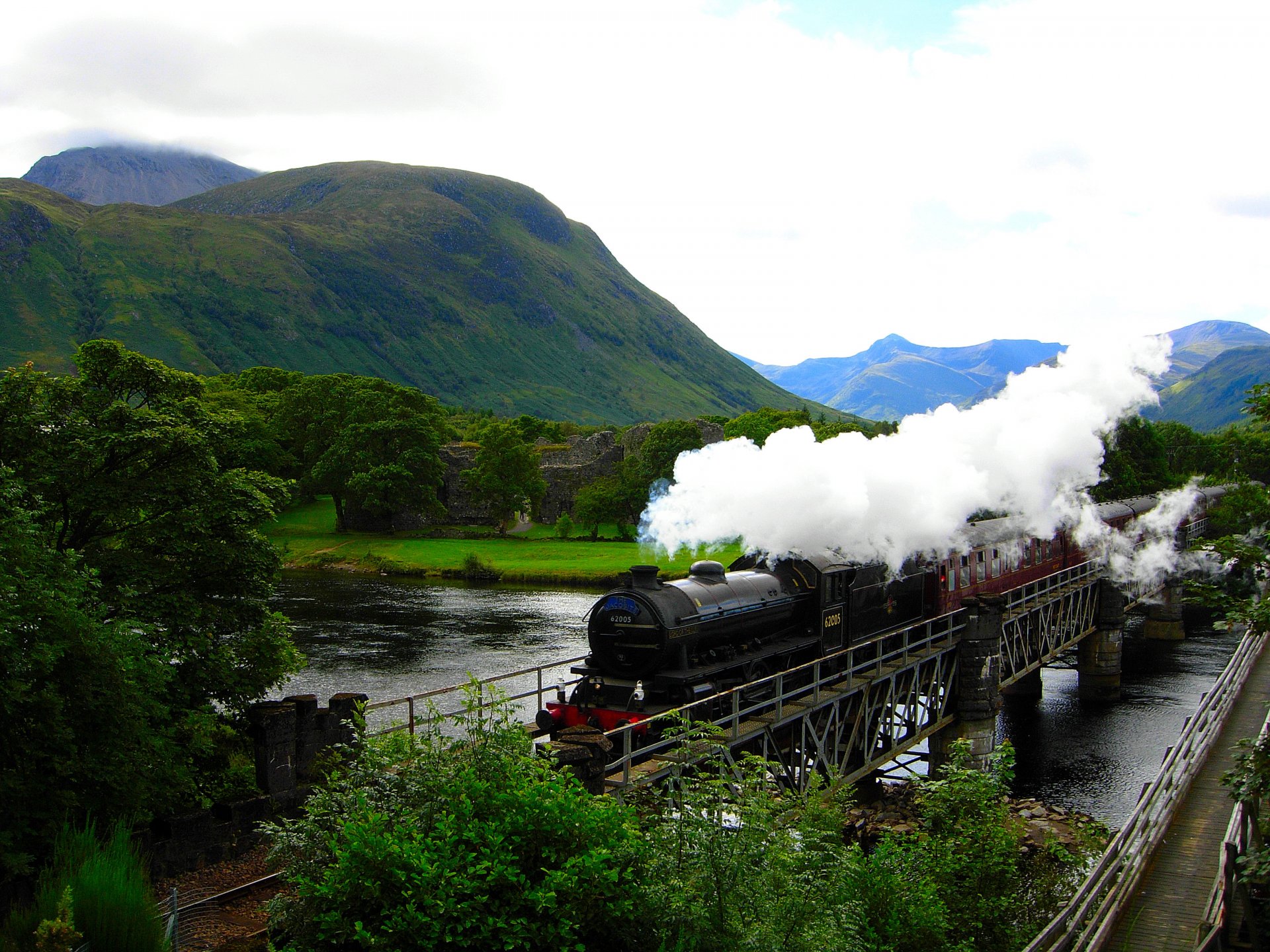 hogwarts express río montaña tren