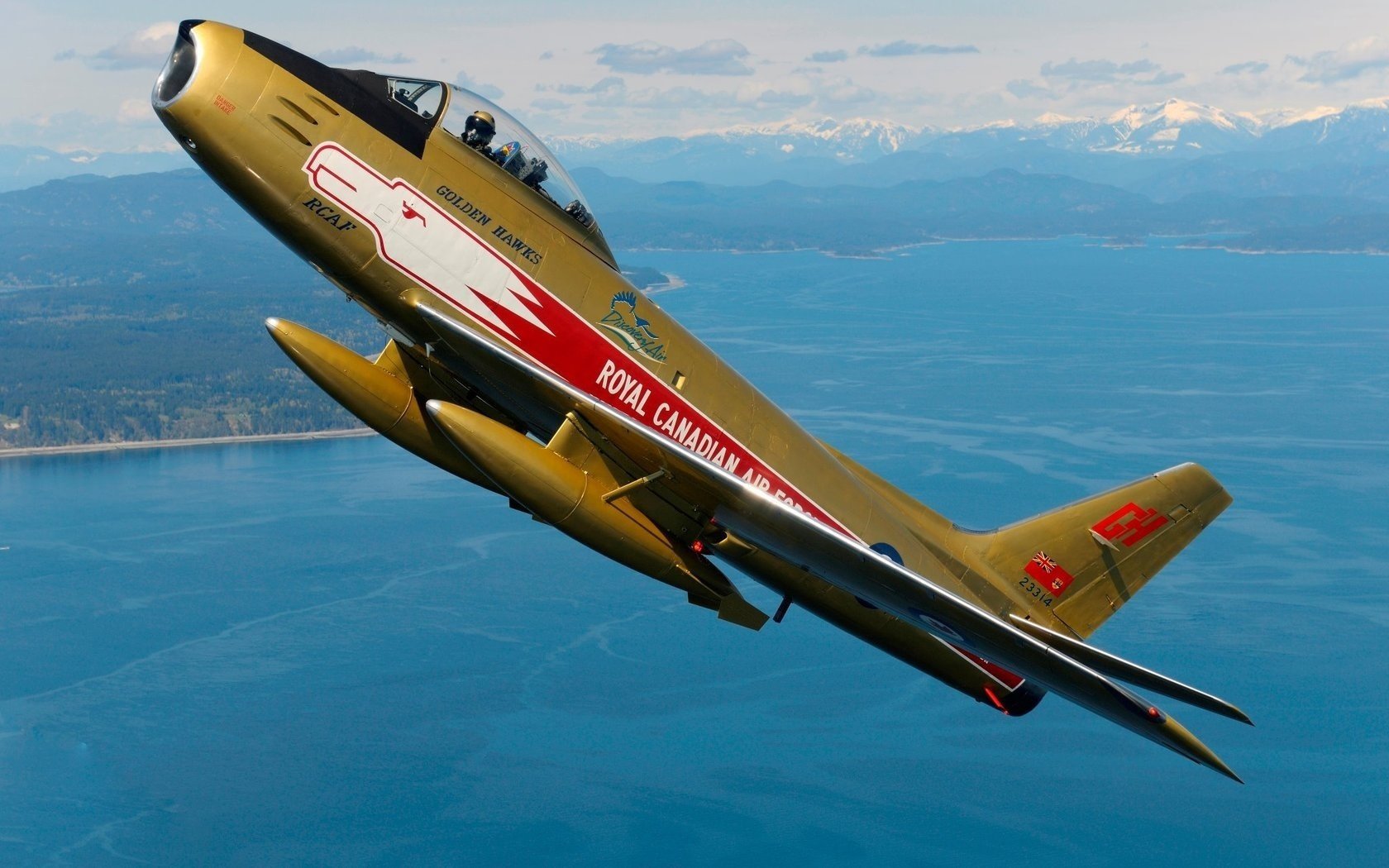 hawks sabre canadair самолет golden небо