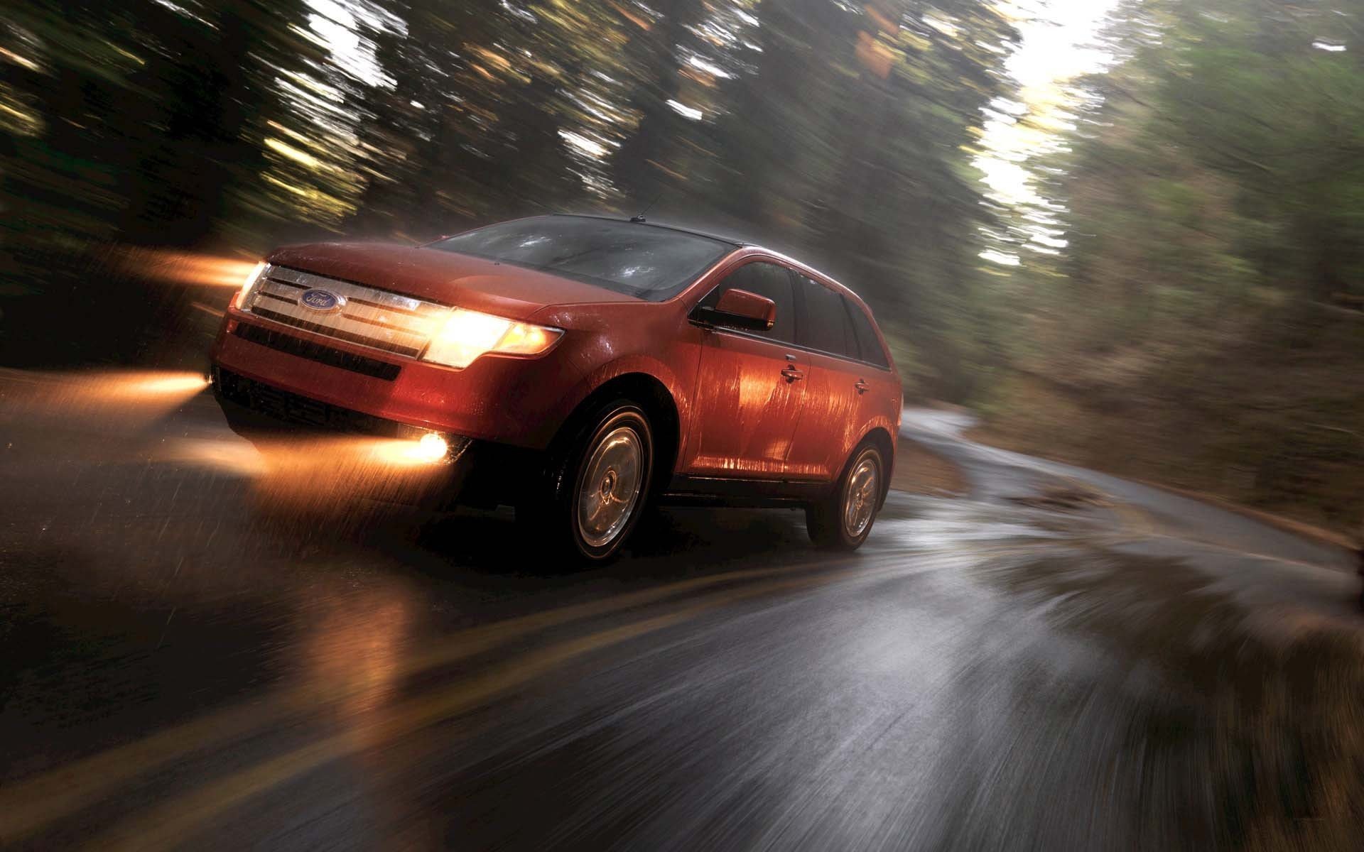 ford carretera lluvia velocidad