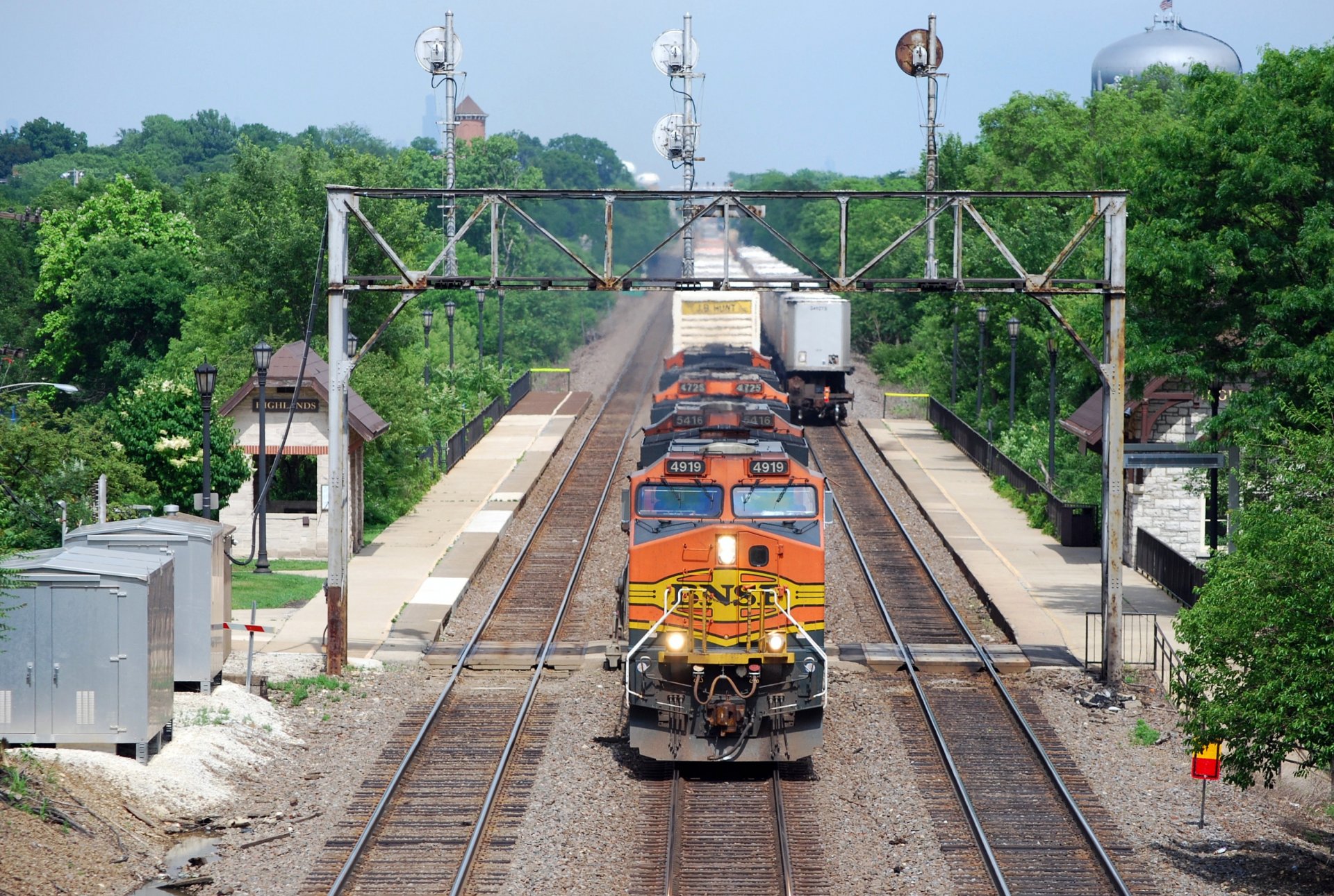 station composition rails