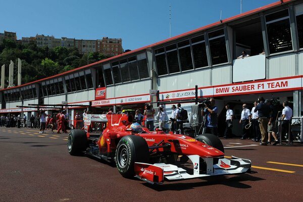 Fórmula 1 Ferrari rojo Monte Carlo 2010