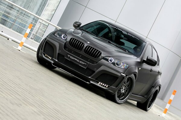 Nuova auto BMW nera
