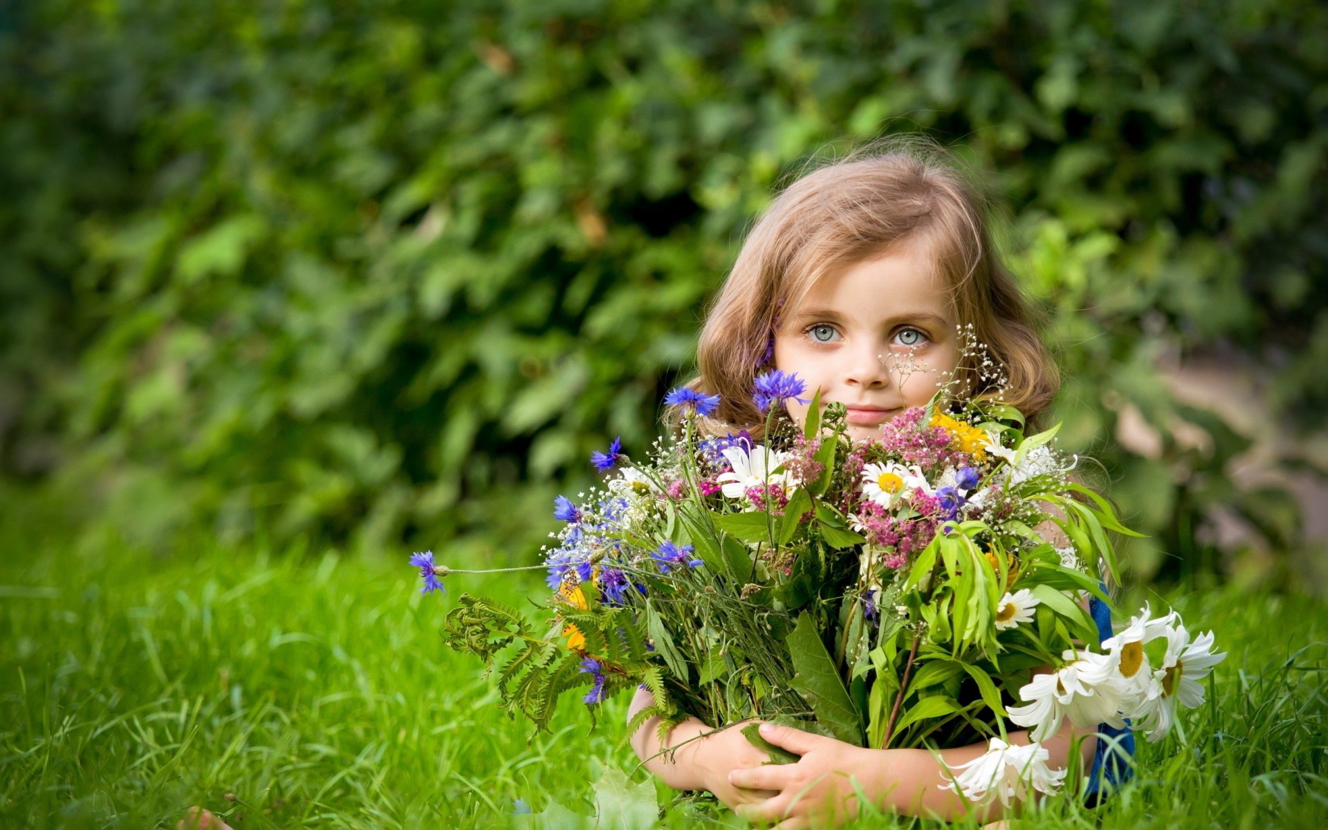 fille fleurs