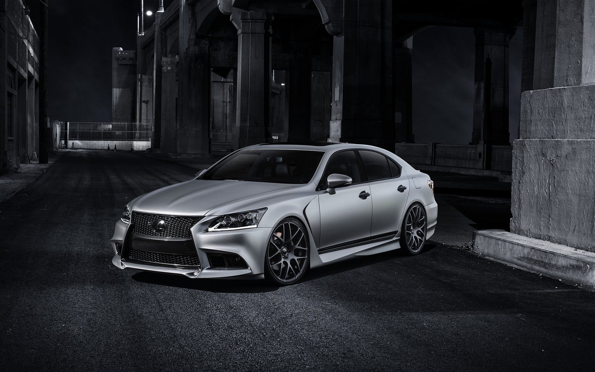 lexus ls 460 f-sport cinque ah auto messa a punto cofano notte corsia