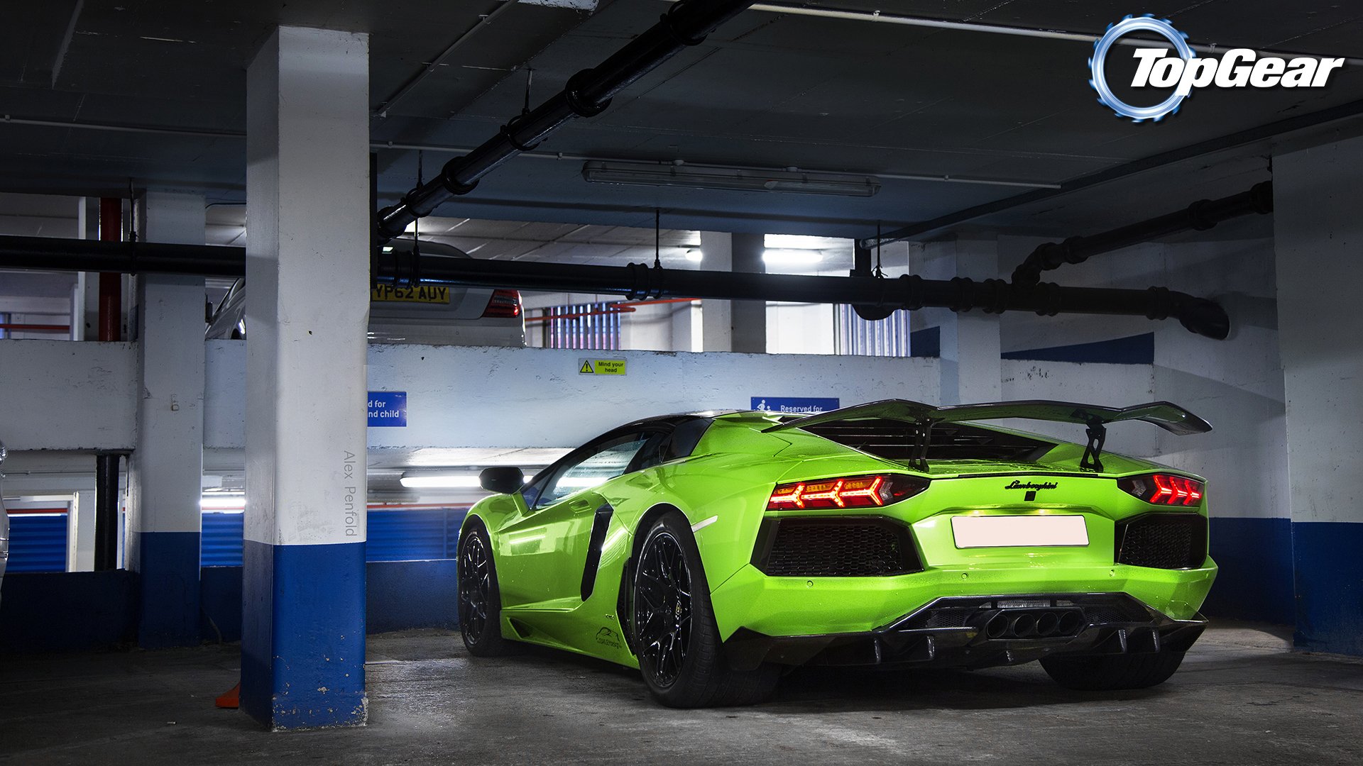 top gear top gear vitesse supérieure meilleure émission de télévision lamborghini aventador lamborghini aventador vue arrière parking arrière-plan