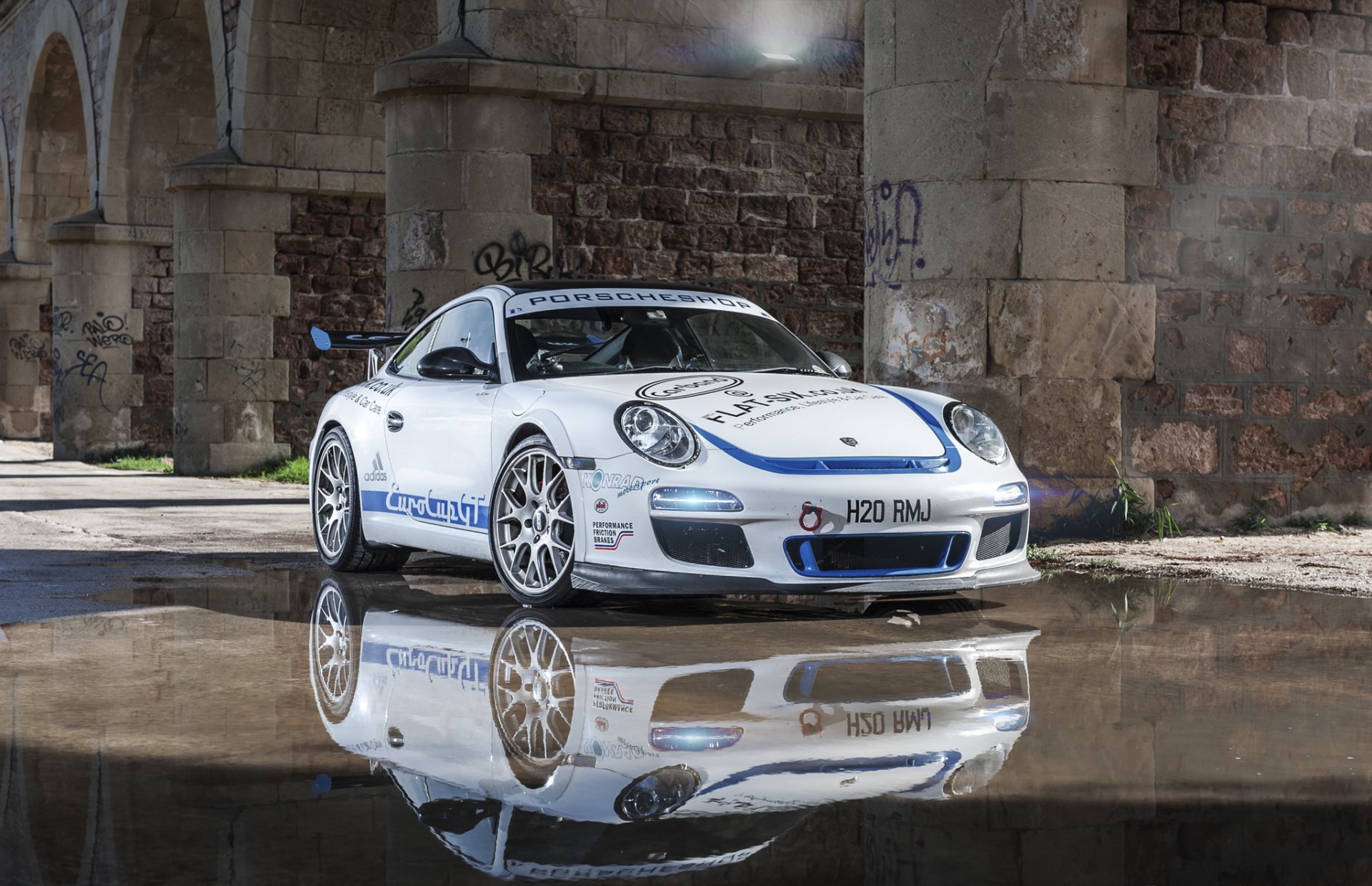 porsche 3.8 carrera s eurocupgt white porsche sports car reflection