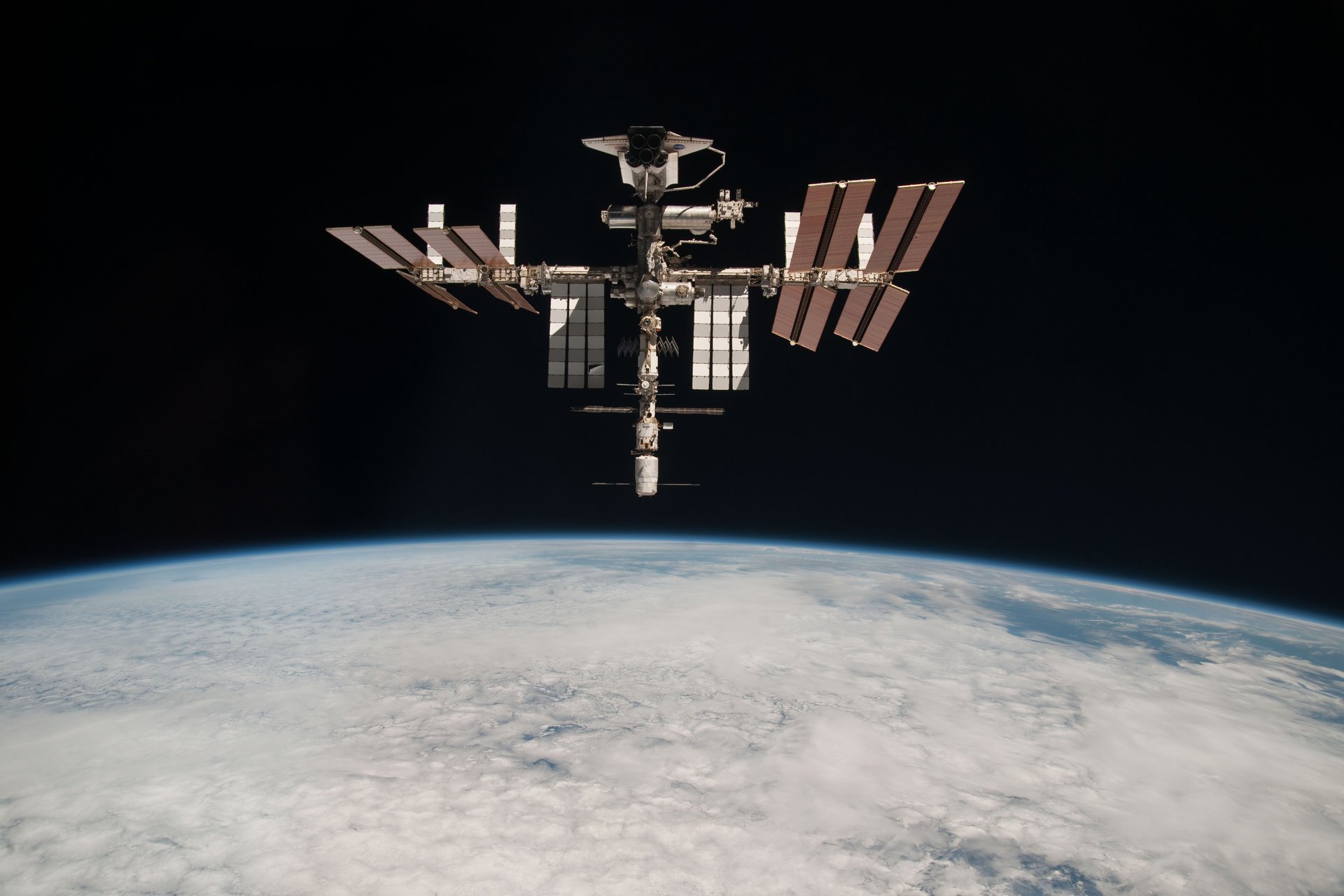 raum abgrund planet station shuttle atmosphäre iss