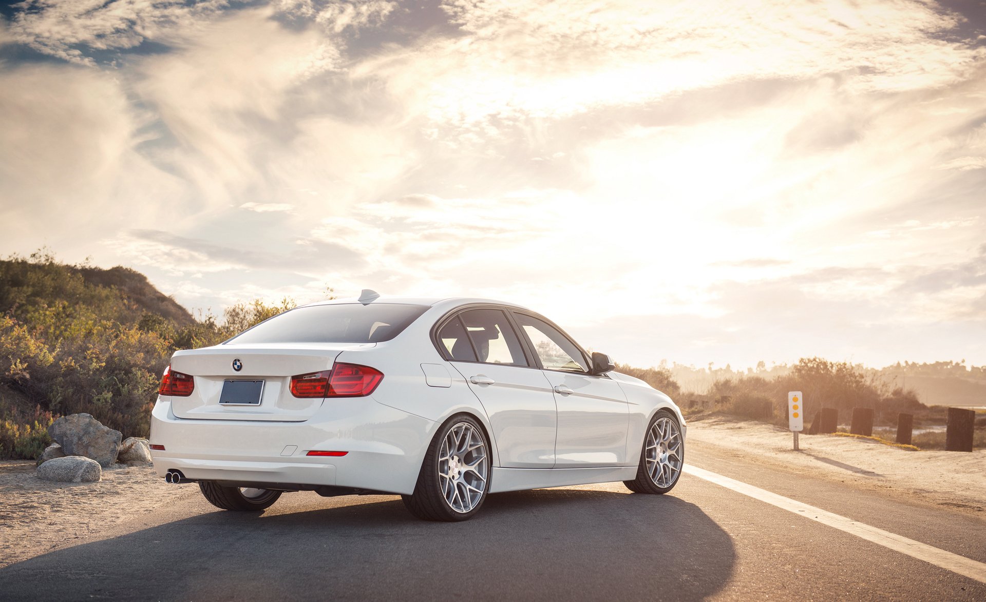 bmw série 3 berline 328i blanc