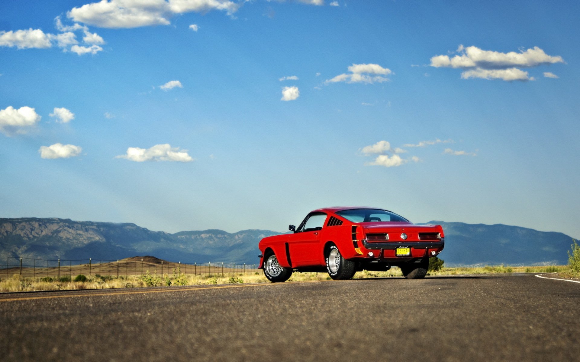 ford mustang auto strada