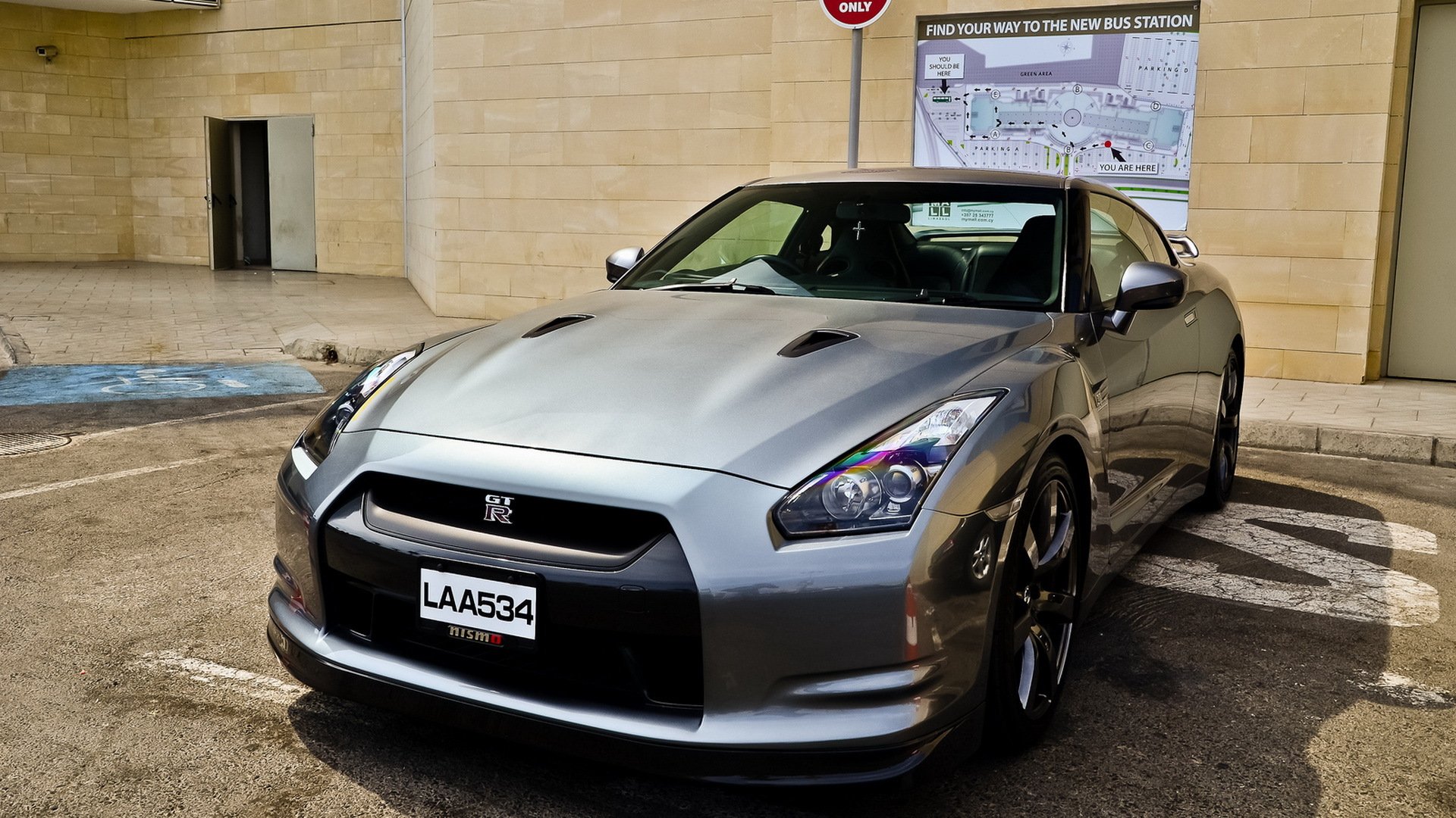 nissan gt-r r35