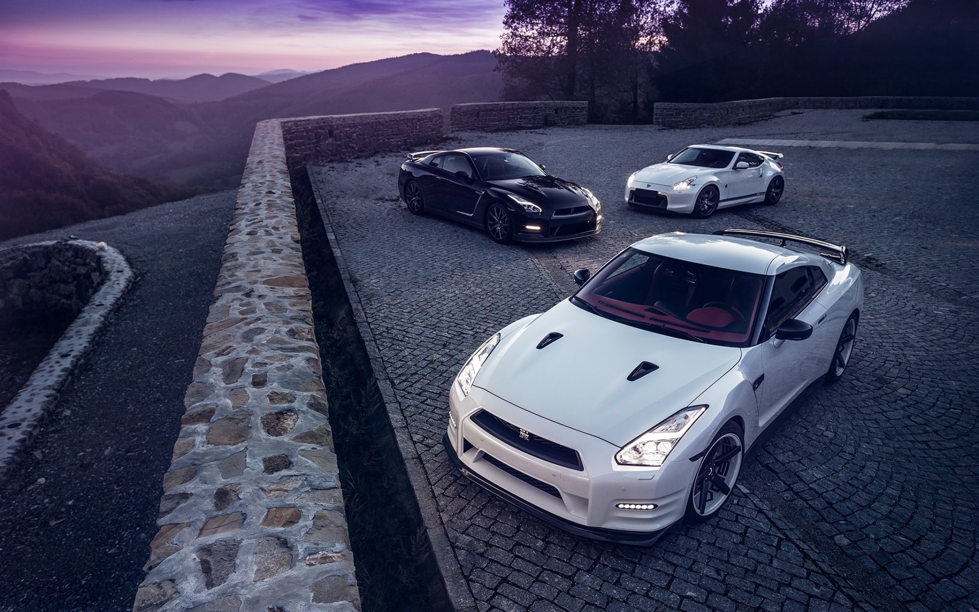 nissan r35 gtr 370z nero bianco luci nigth anteriore luna cielo