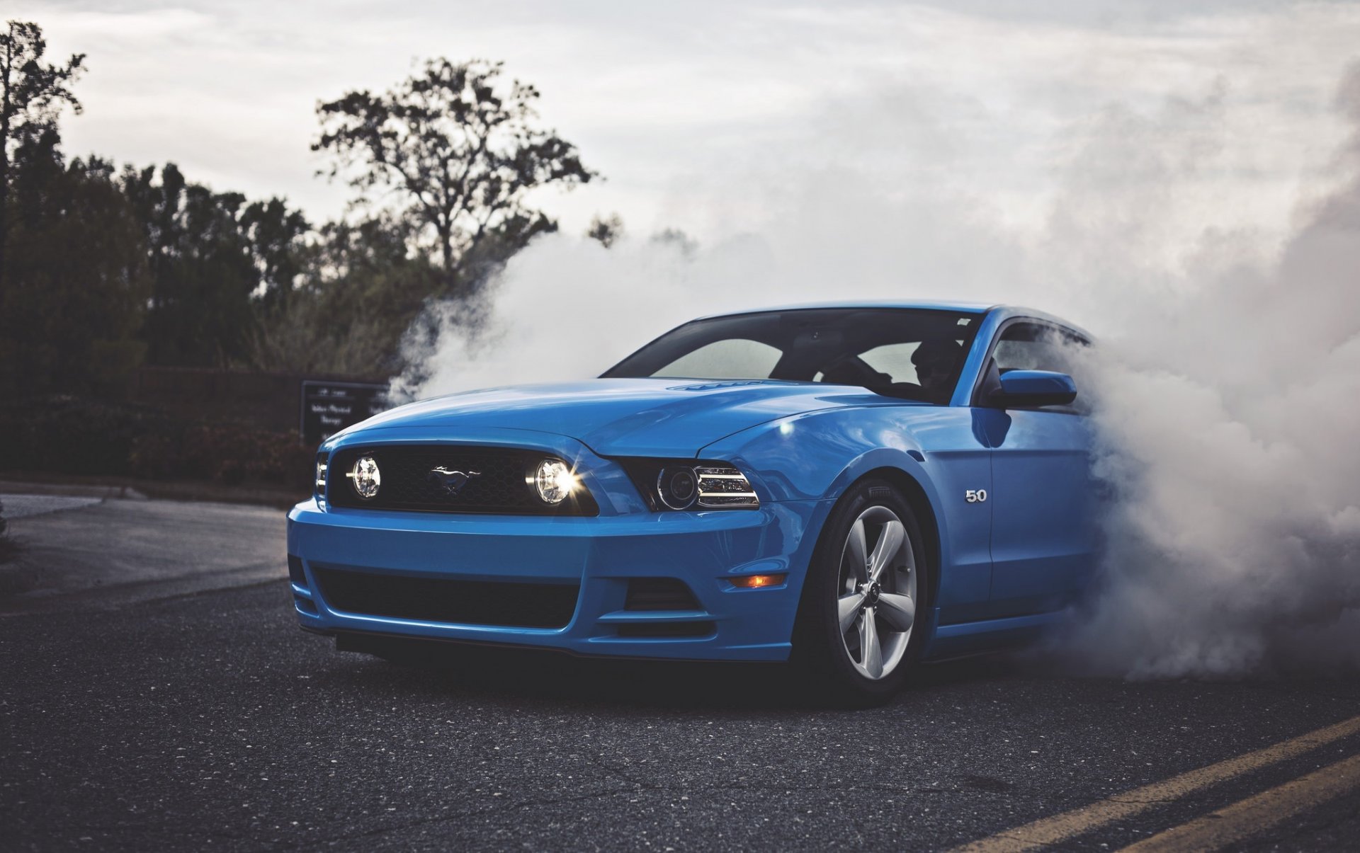 ford mustang gt 5.0 blue smoke muscle car