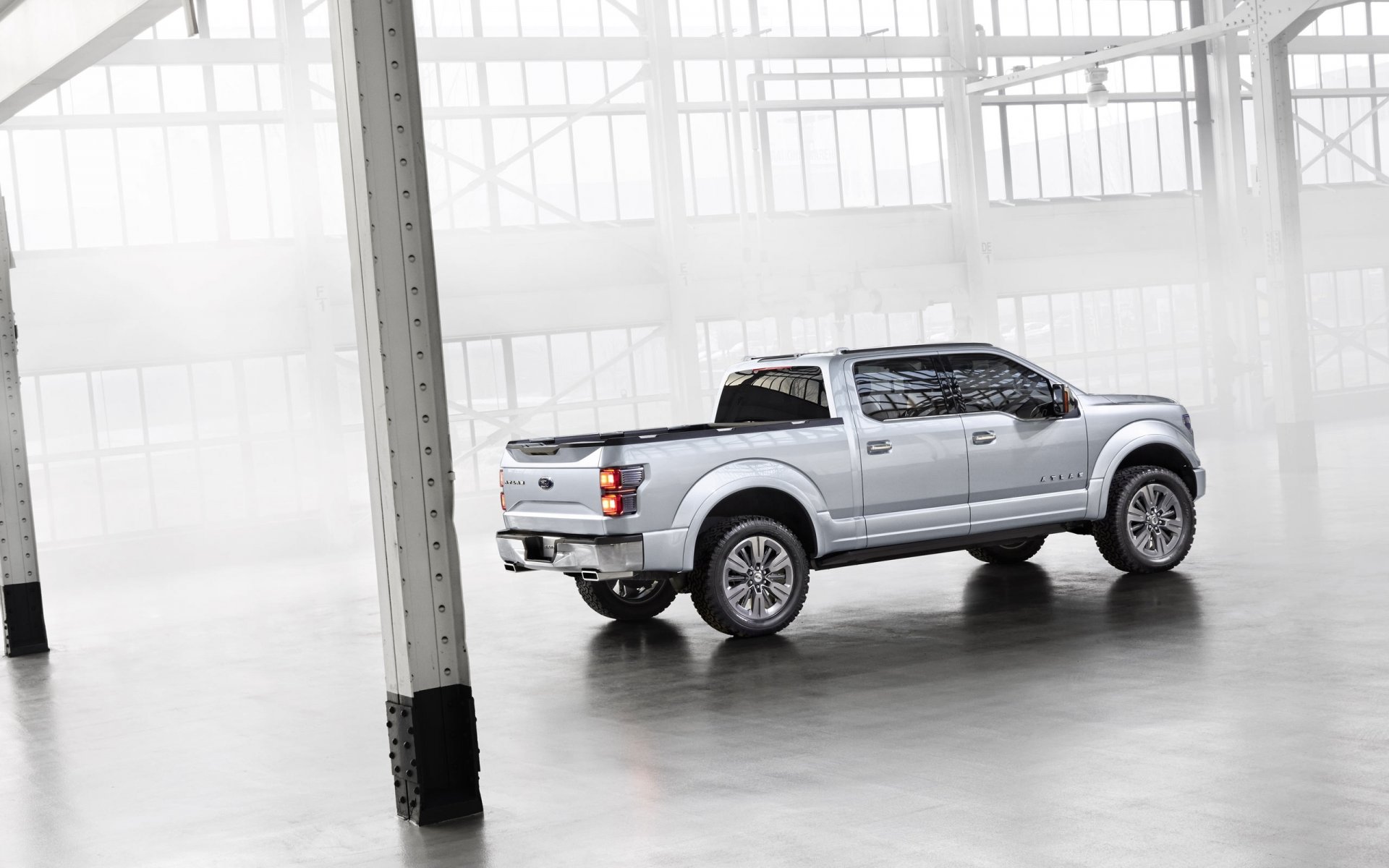 ford satin mit pickup silber grau seitenansicht