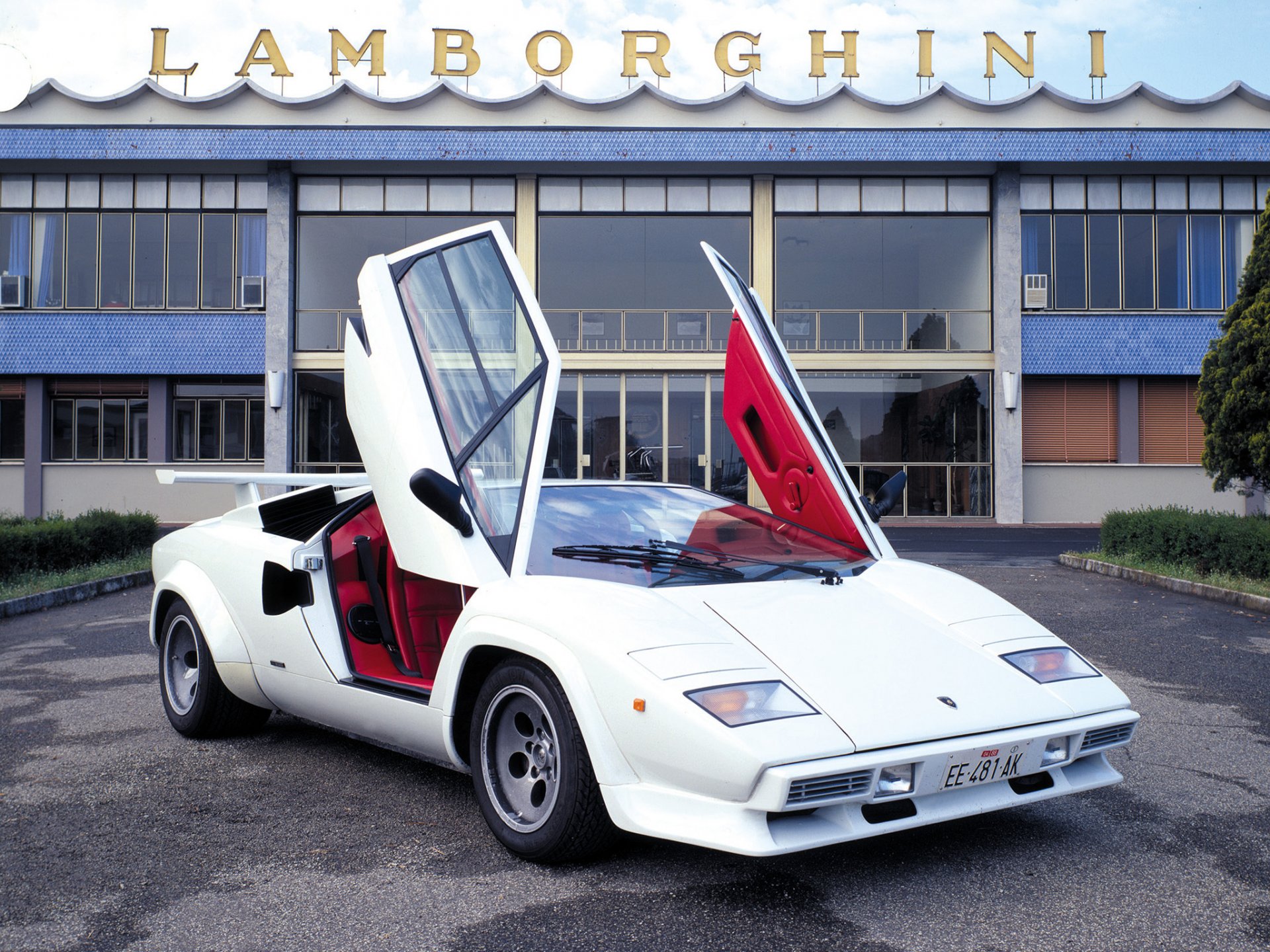 lamborghini countach lp5000 sec lamborghini countach portes bâtiment