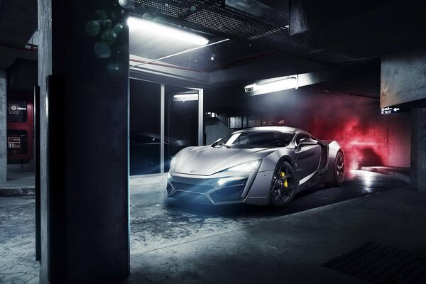 Supercar lykan hypersport argento