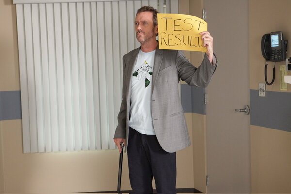 El Dr. House tiene una placa.