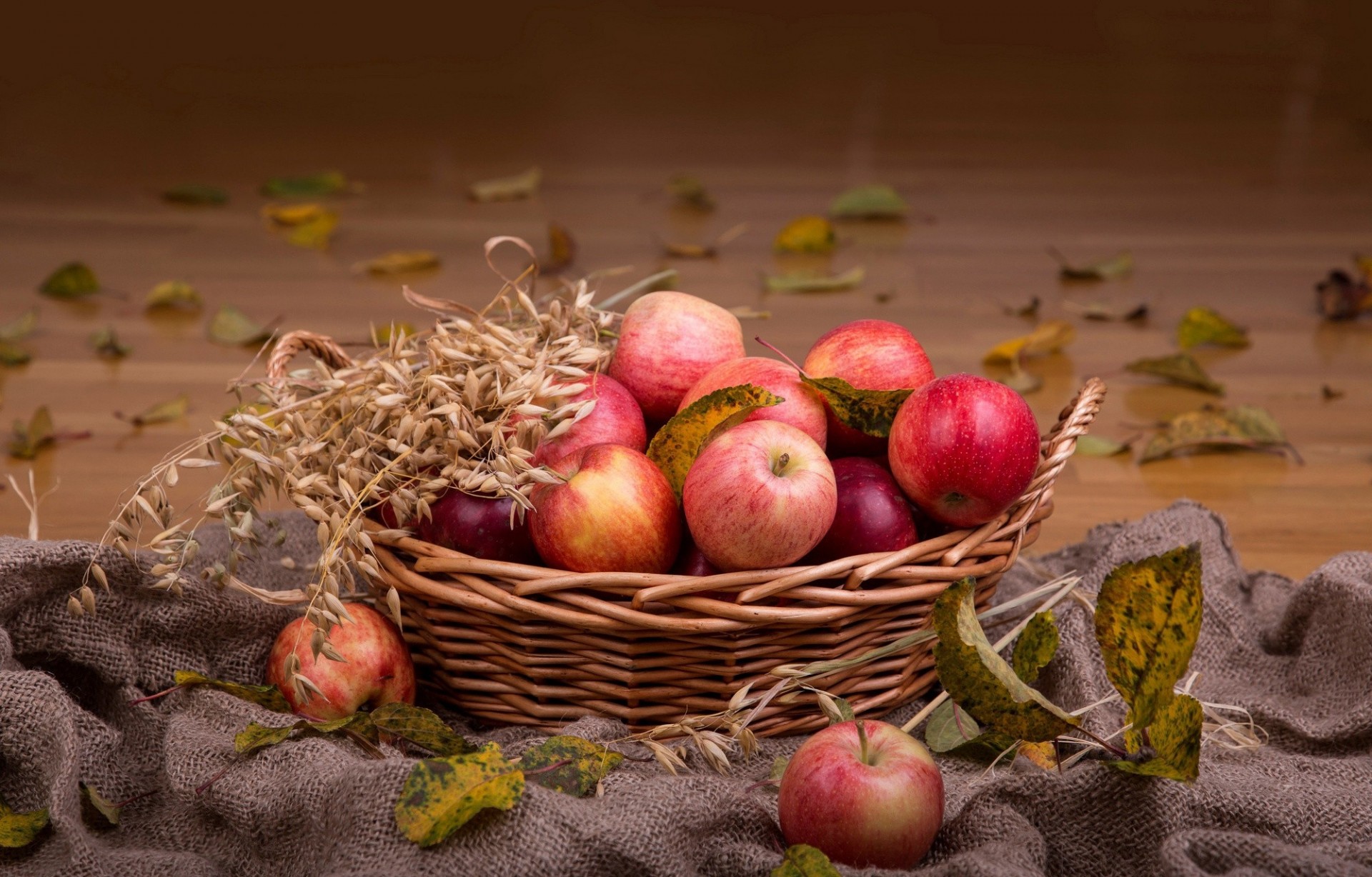 hoja cesta avena manzanas