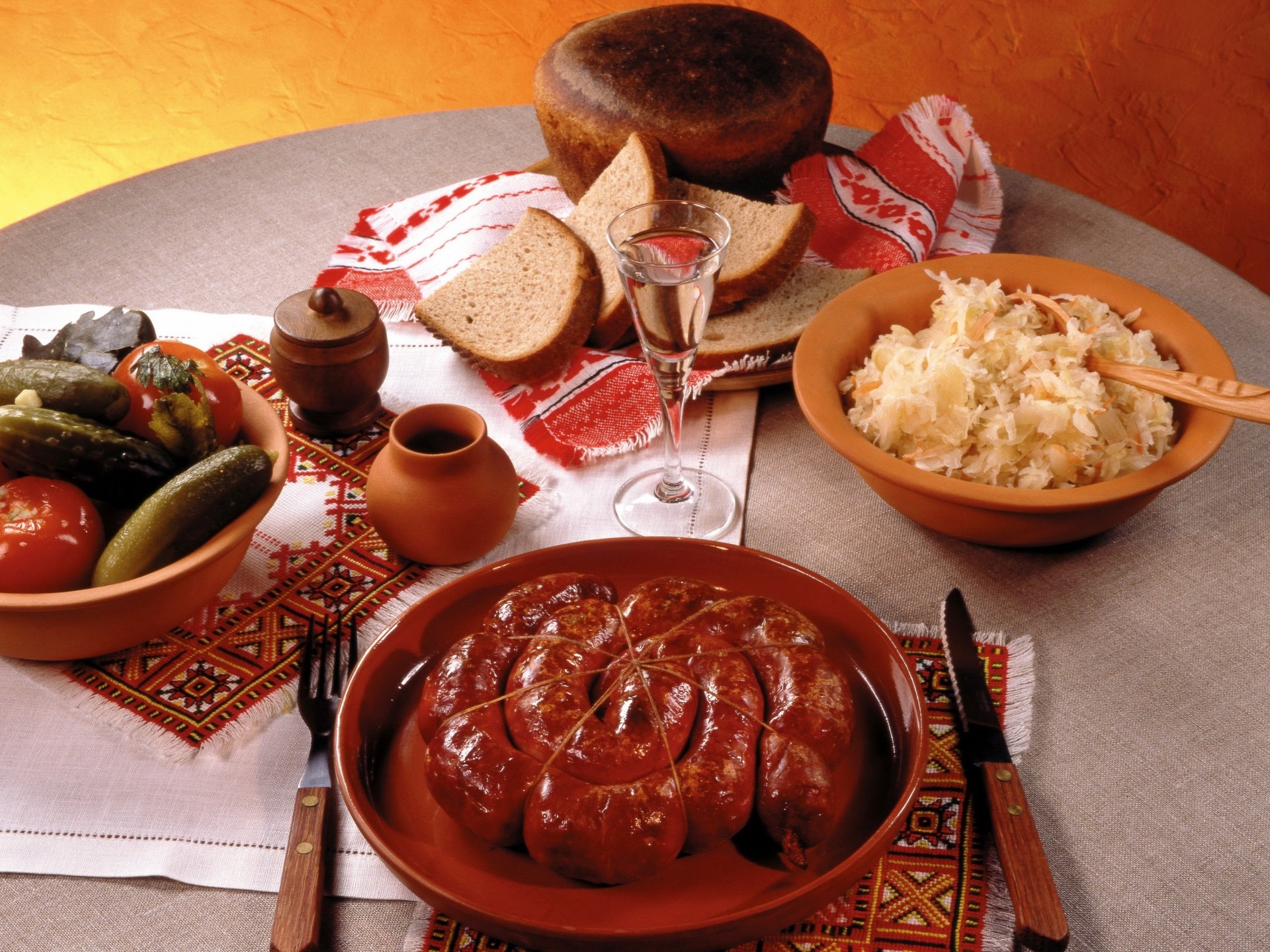 pan encurtidos comida carne cena