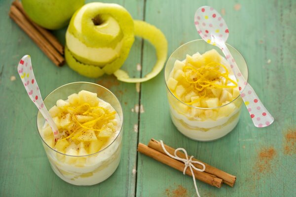 Postre de manzana fácil con canela