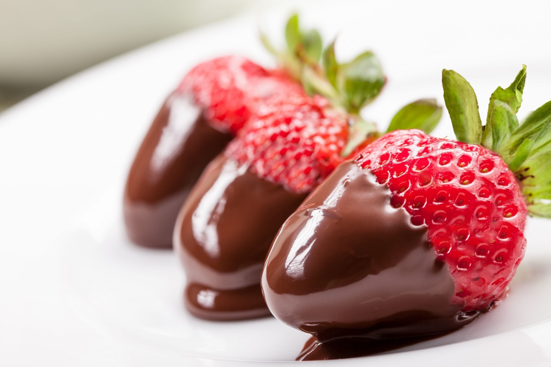 chocolate background food strawberry berry