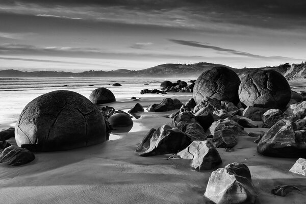 Black and white seashore