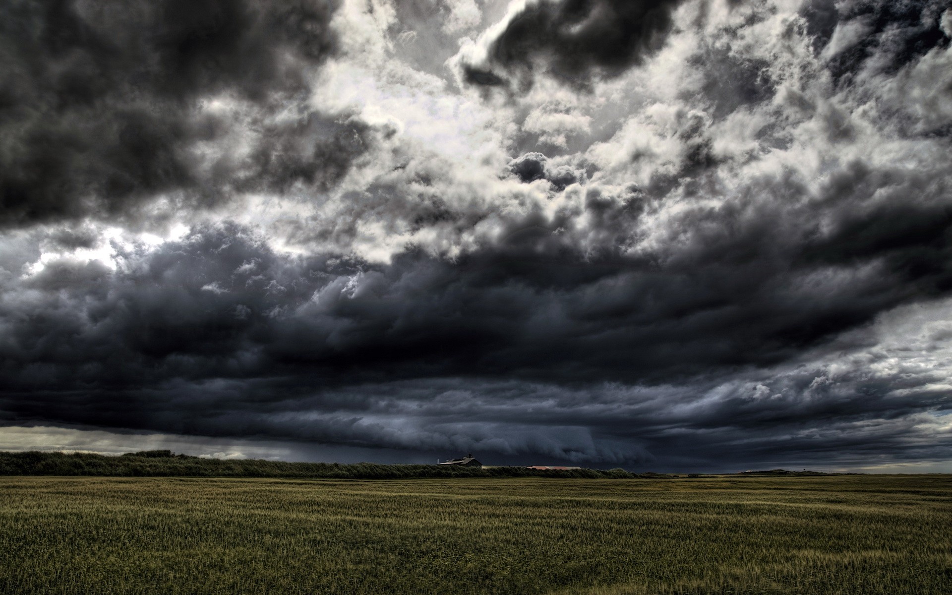 the field clouds darkne