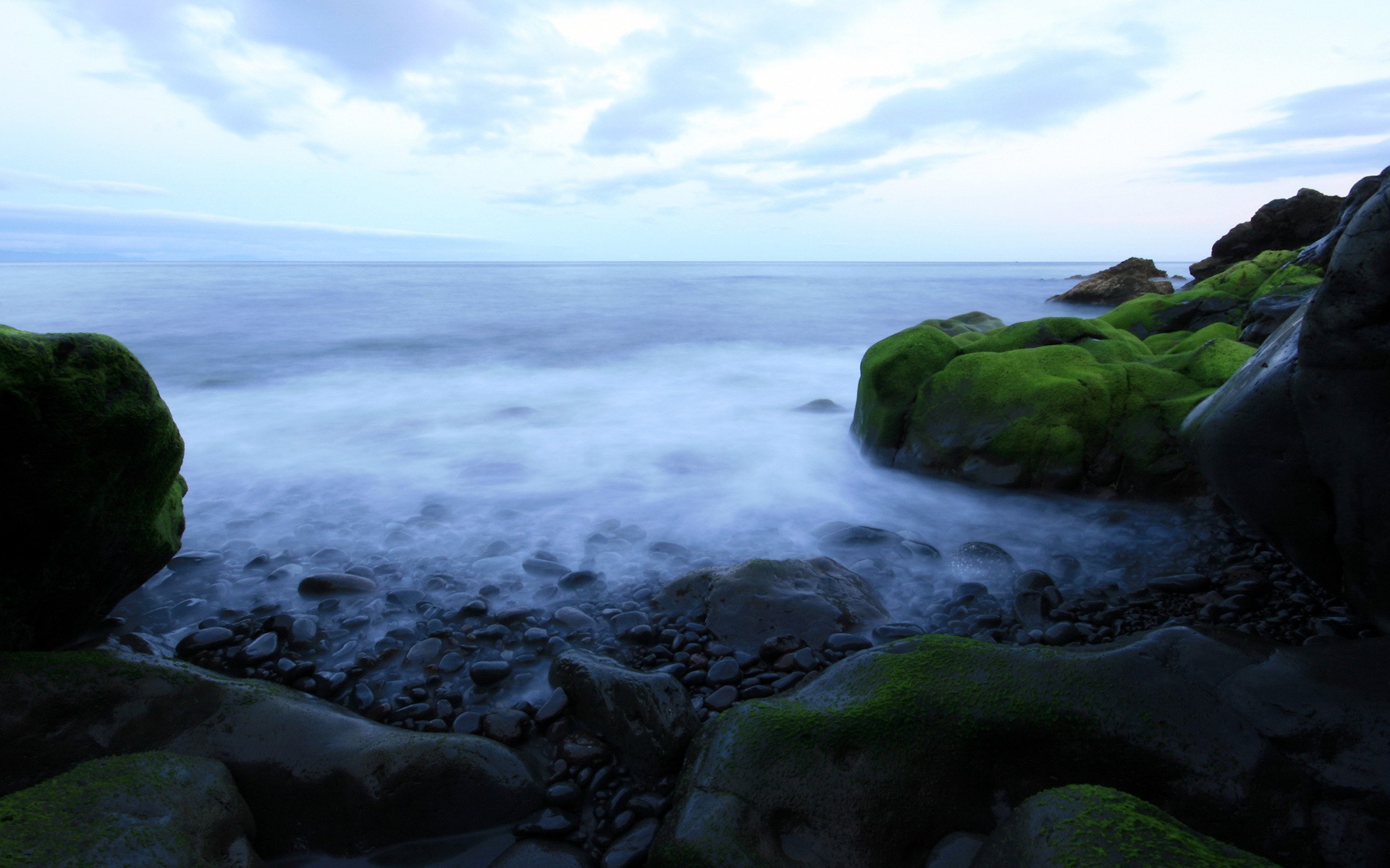 pietre acqua orizzonte