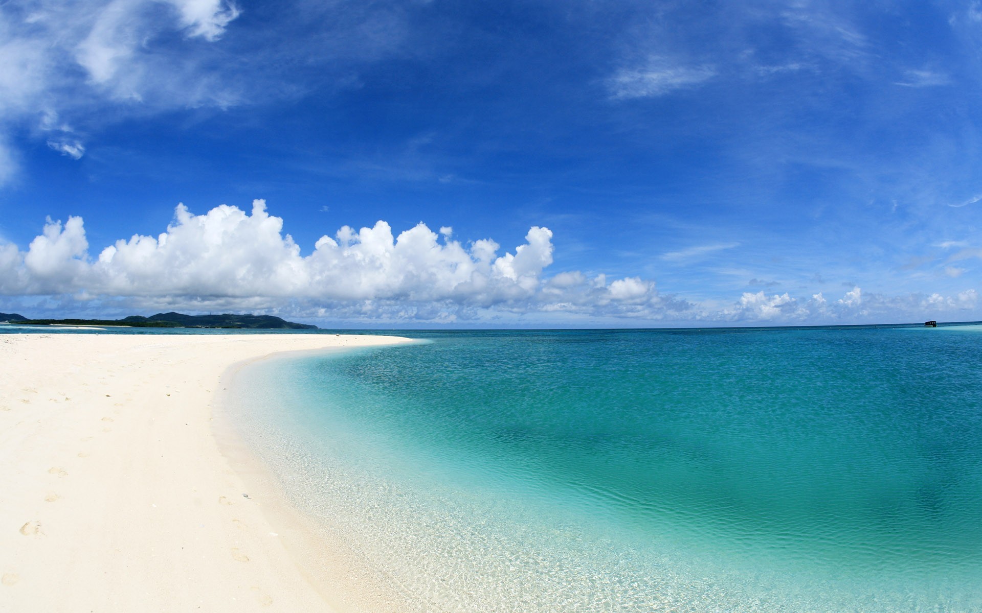 sable côte nuages mer