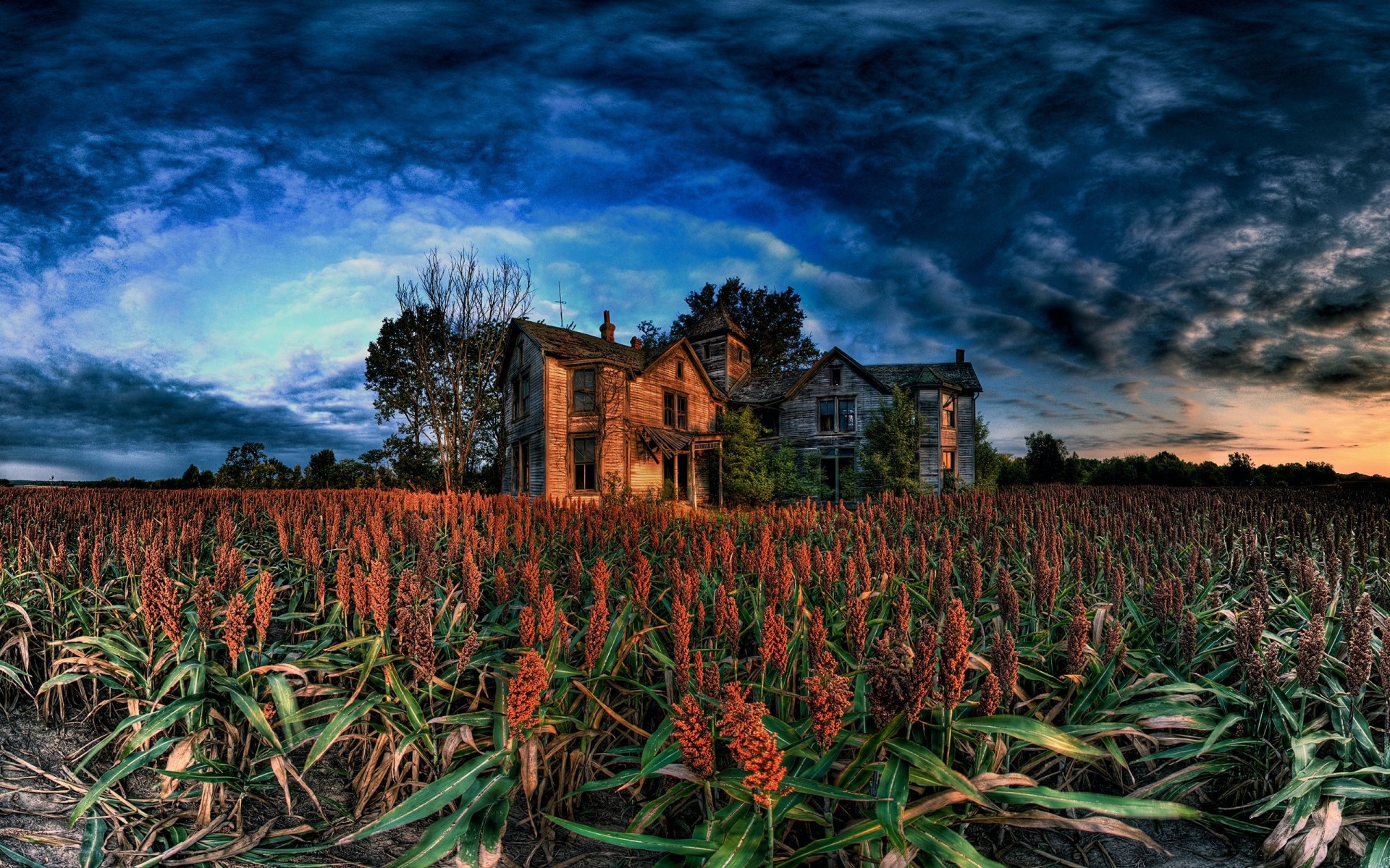 campo casa nuvole crollate