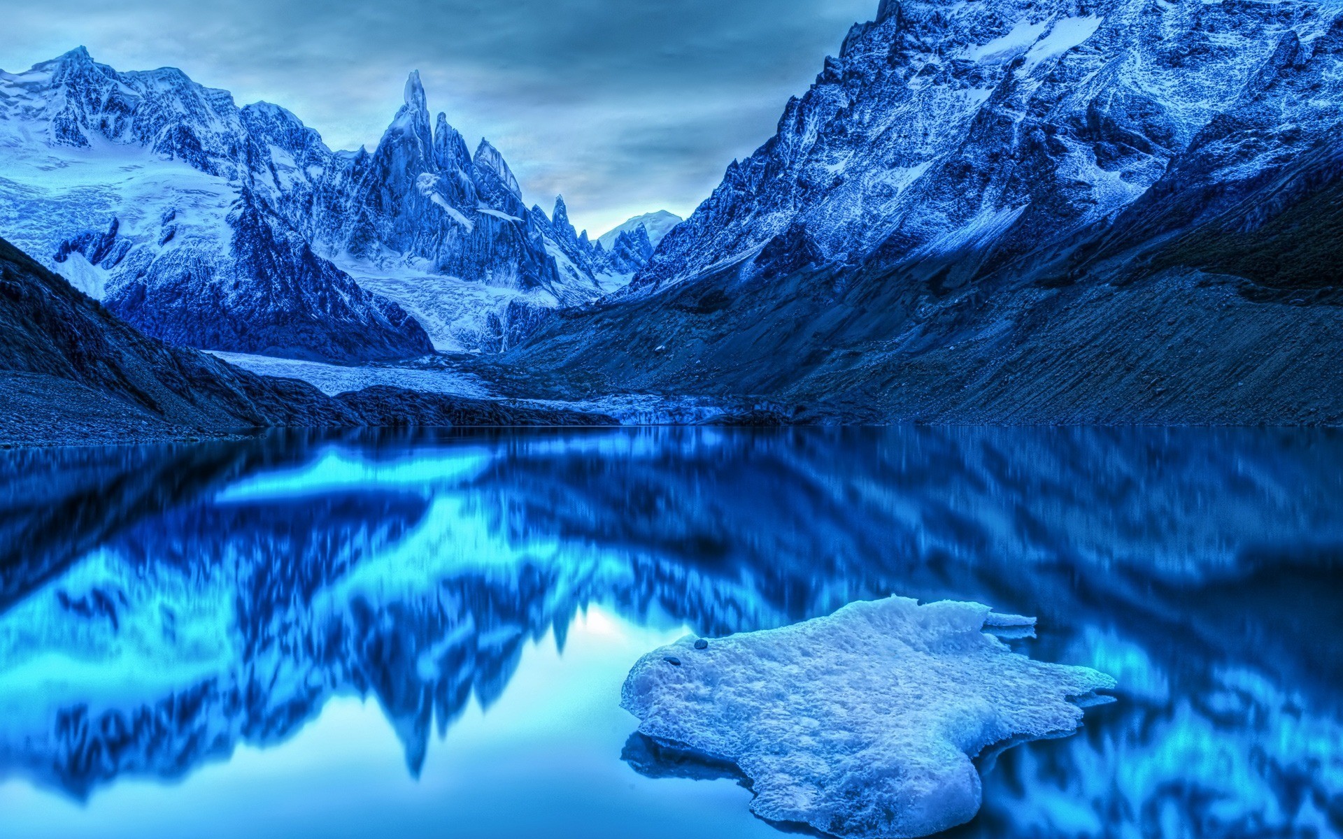 горы синий холод озеро
