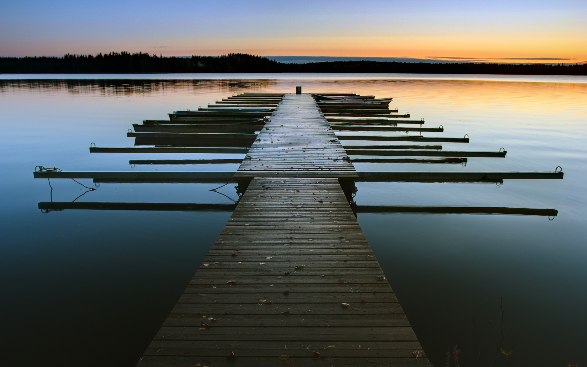 liegeplatz wasser see