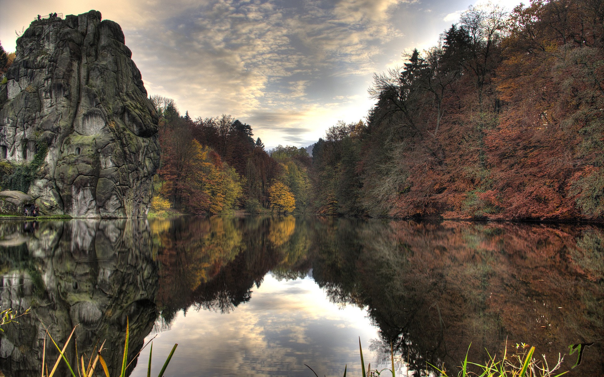 lago agua roca árboles otoño