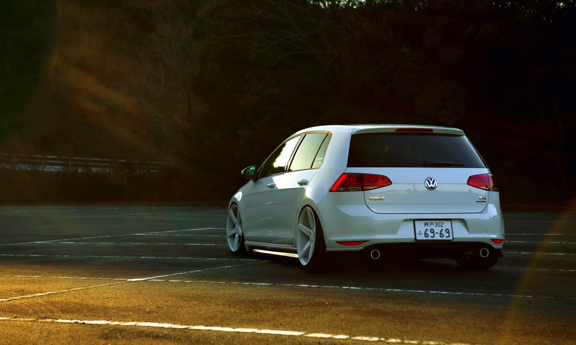 volkswagen golf white rear volkswagen