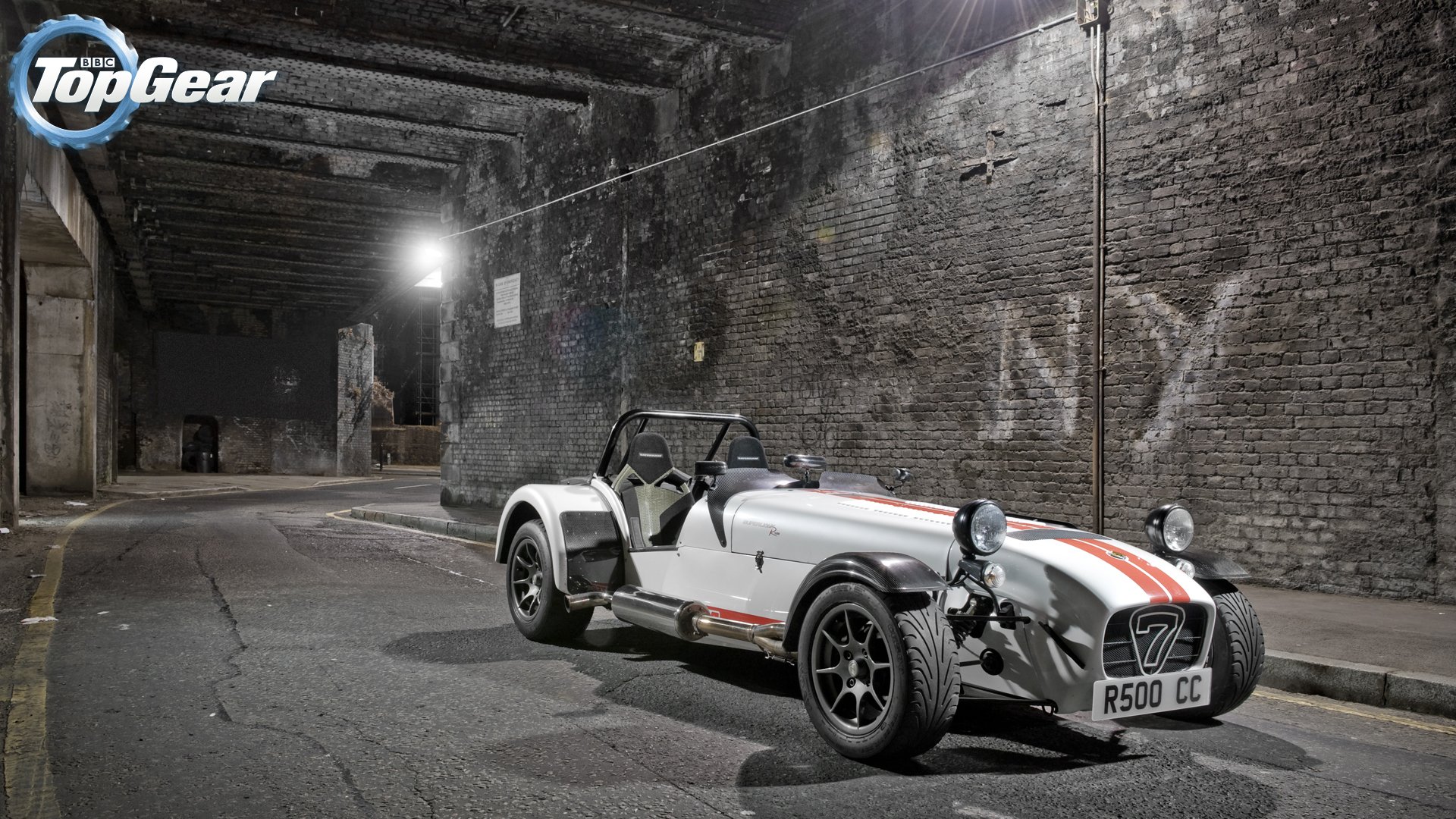 top gear top gear najwyższy bieg najlepszy program telewizyjny caterham siedem superlight r500 caterham.seven supersamochód przód