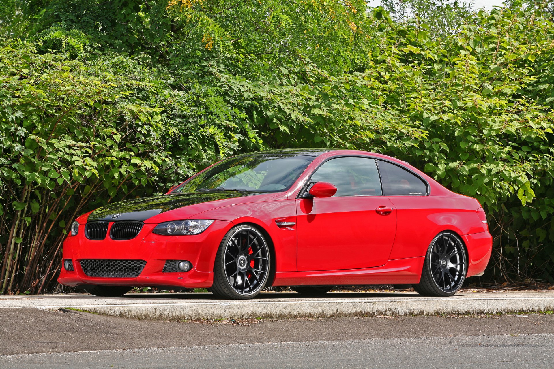 bmw m3 e92 rot bmw rot coupé tuning schwarze felgen