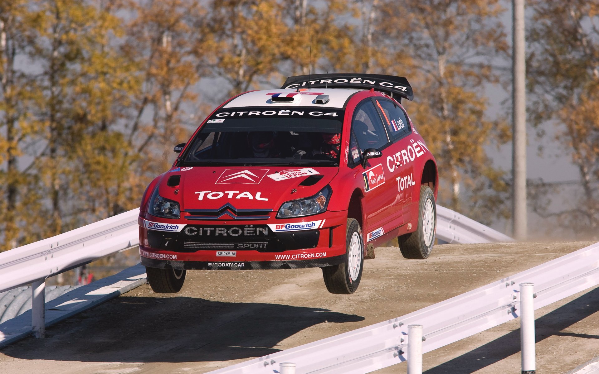 citroen c4 zlot wrc rally sport auto samochód citroen przód prędkość wyścig czerwony w powietrzu