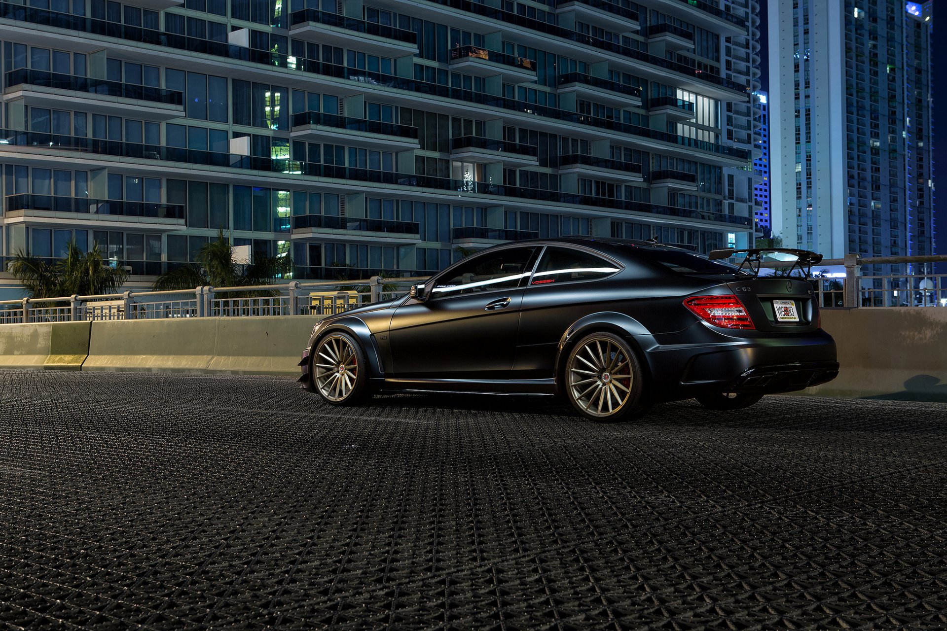 mercedes-benz c-klasse c63 amg black rear