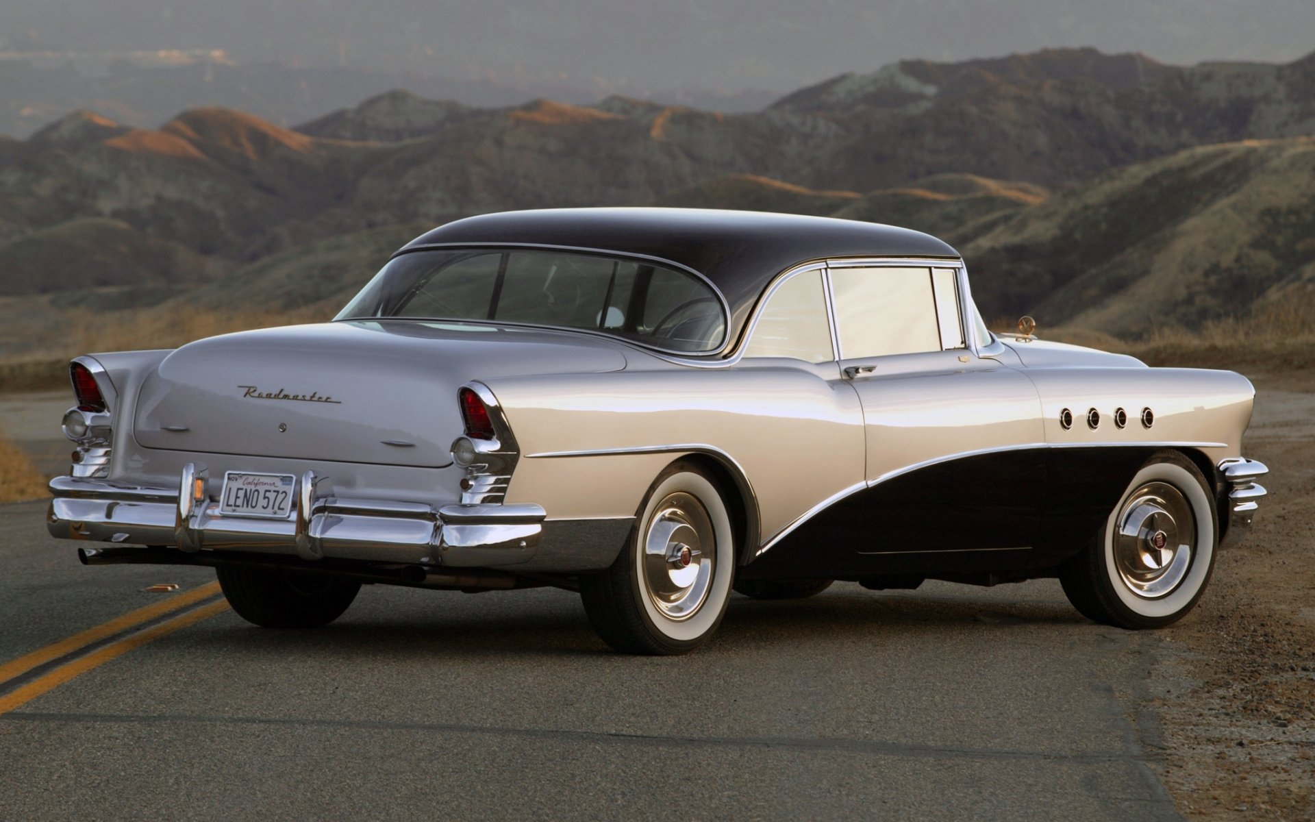 buick roadmaster von jay leno 1955 buick roadmaster rückansicht klassisch berge