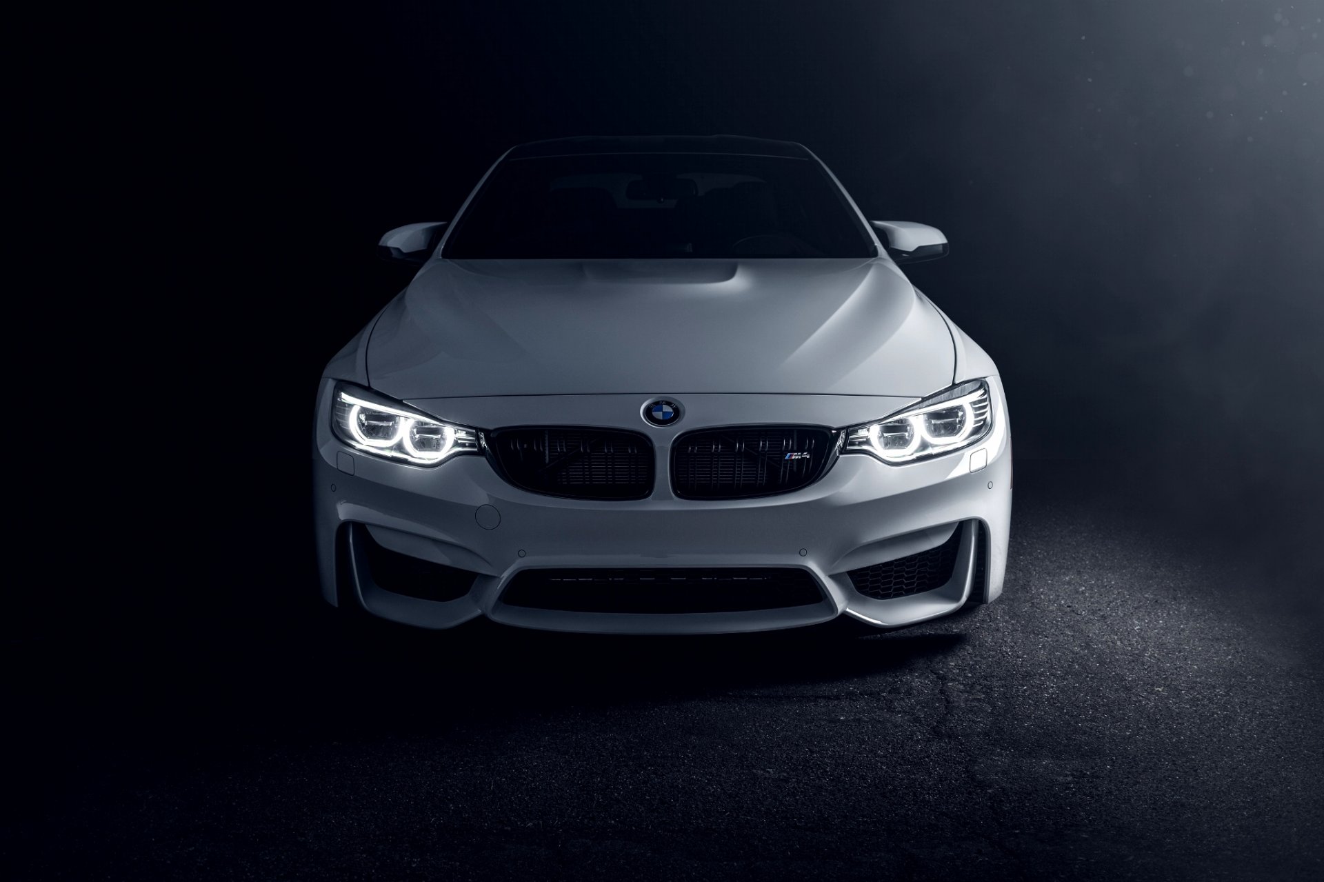 bmw m4 coupé f82 avant blanc richard le bmw