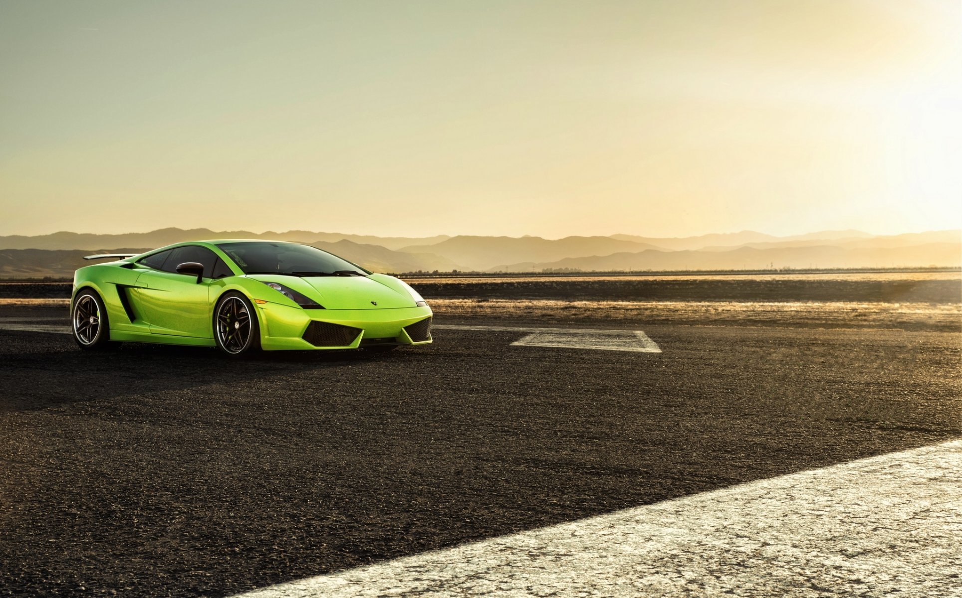 lamborghini gallardo lp560-4 avidité lamborghini gayardo vert anti-ailes coucher de soleil