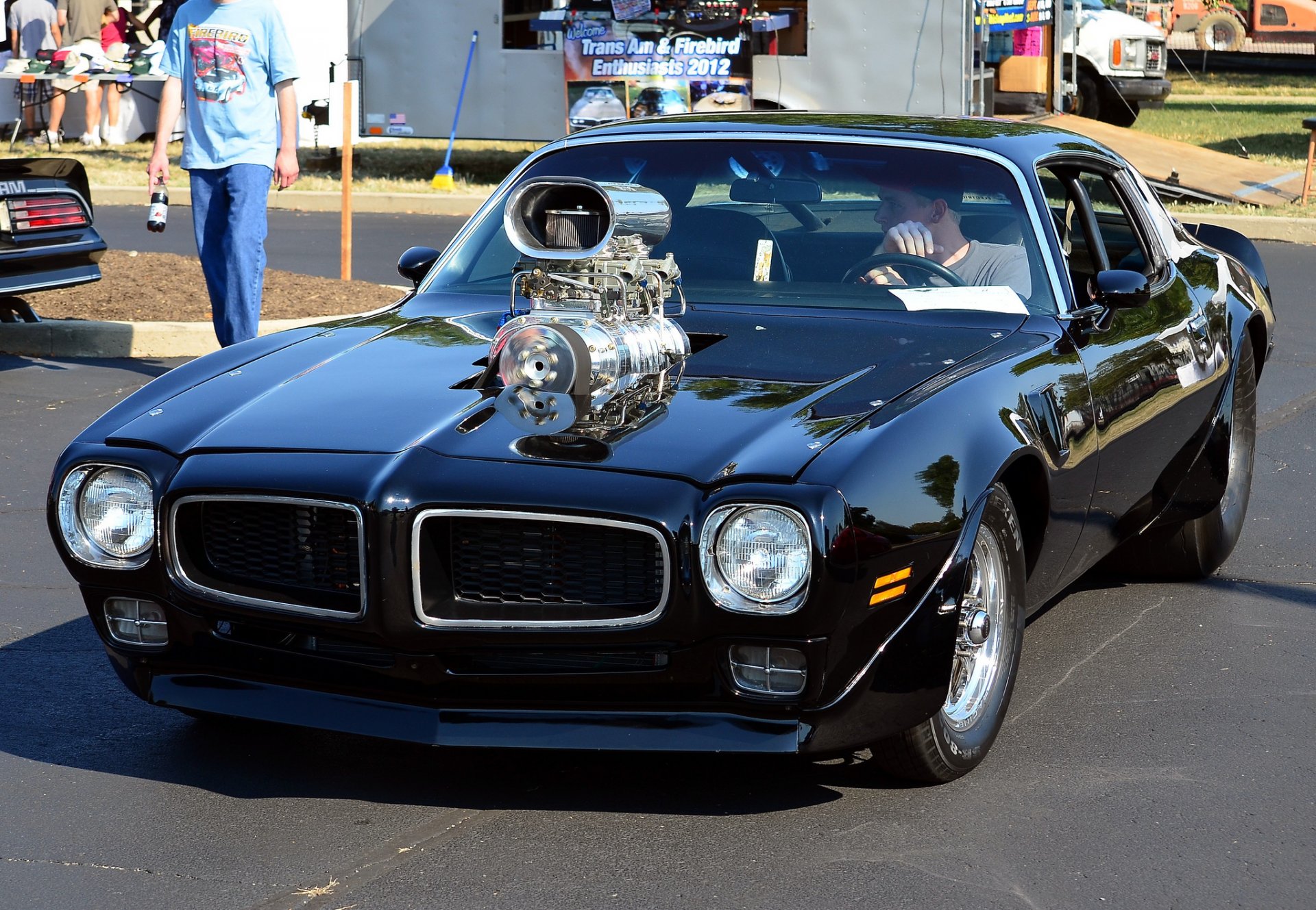 1975 pontiac firebird trans am muscle car