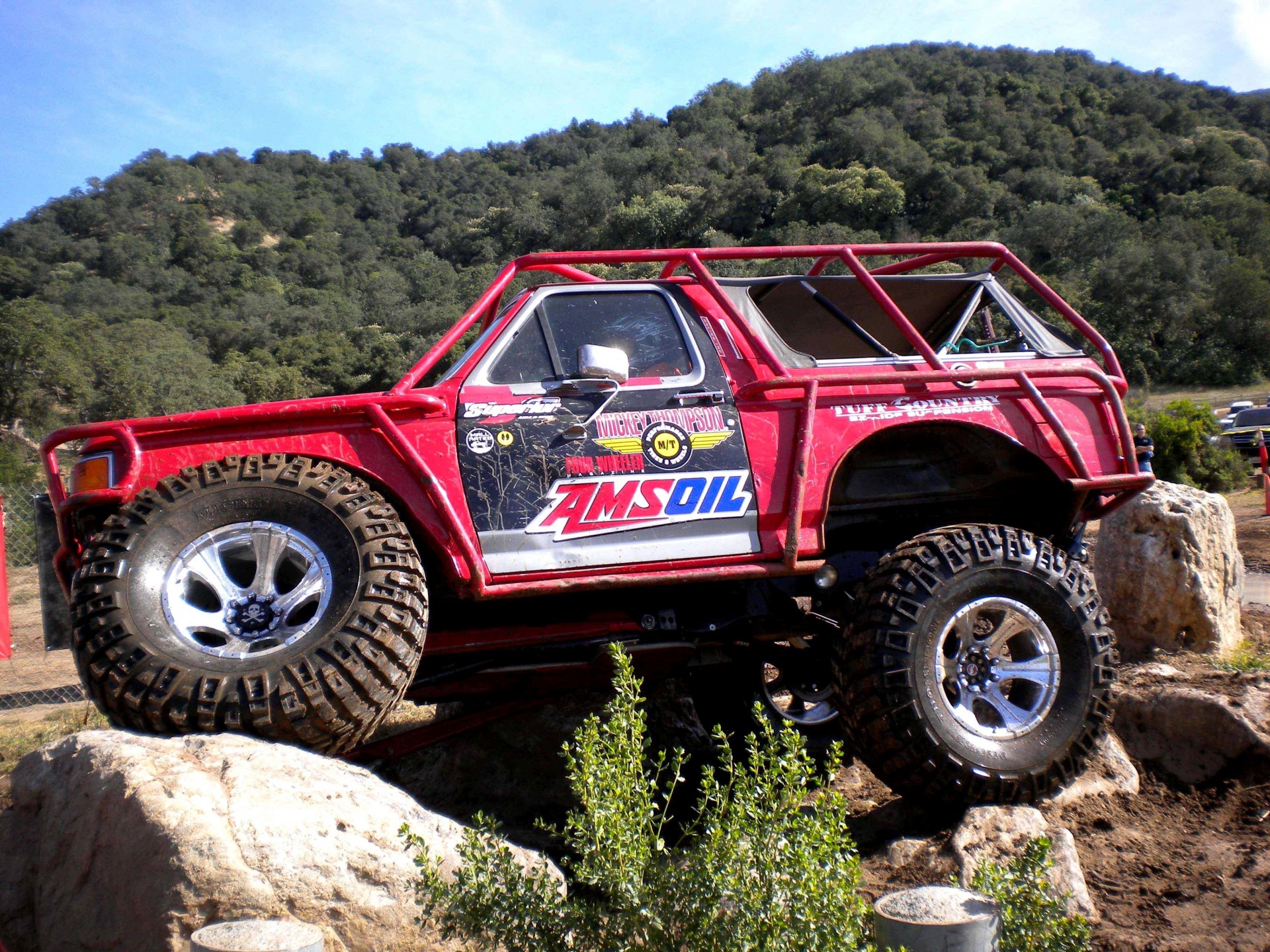 trial de camiones piedras obstáculos suv superación